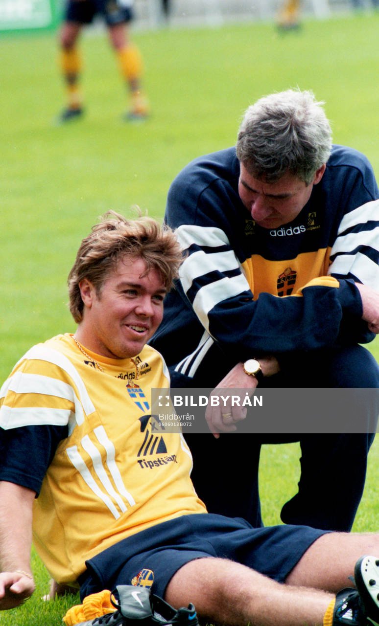 Tomas Brolin och läkaren Jan Ekstrand