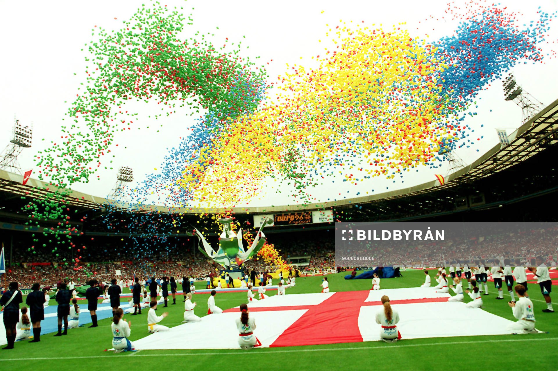 Fotboll, EM i England, invigning