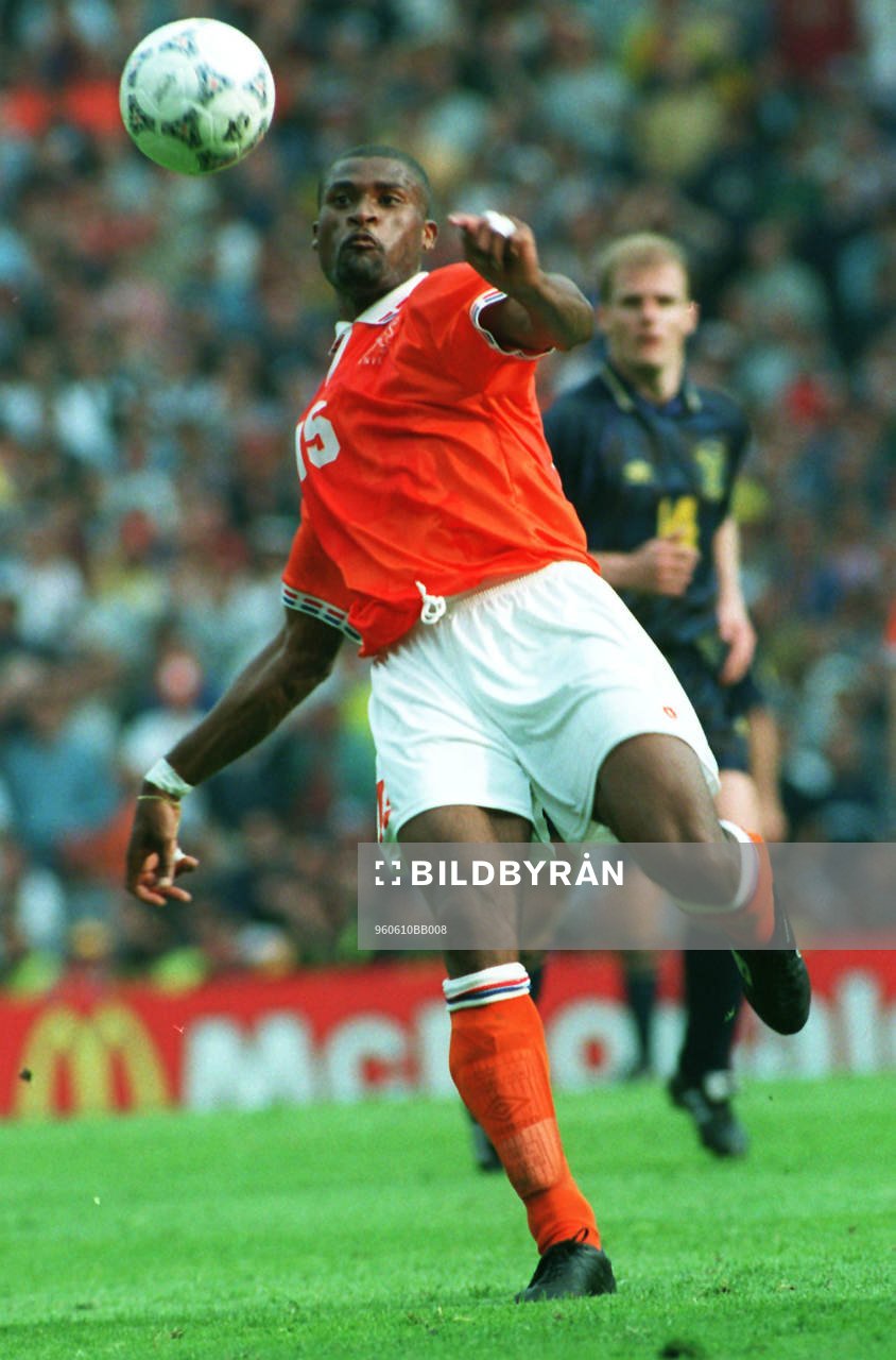  Winston Bogarde, Holland.
