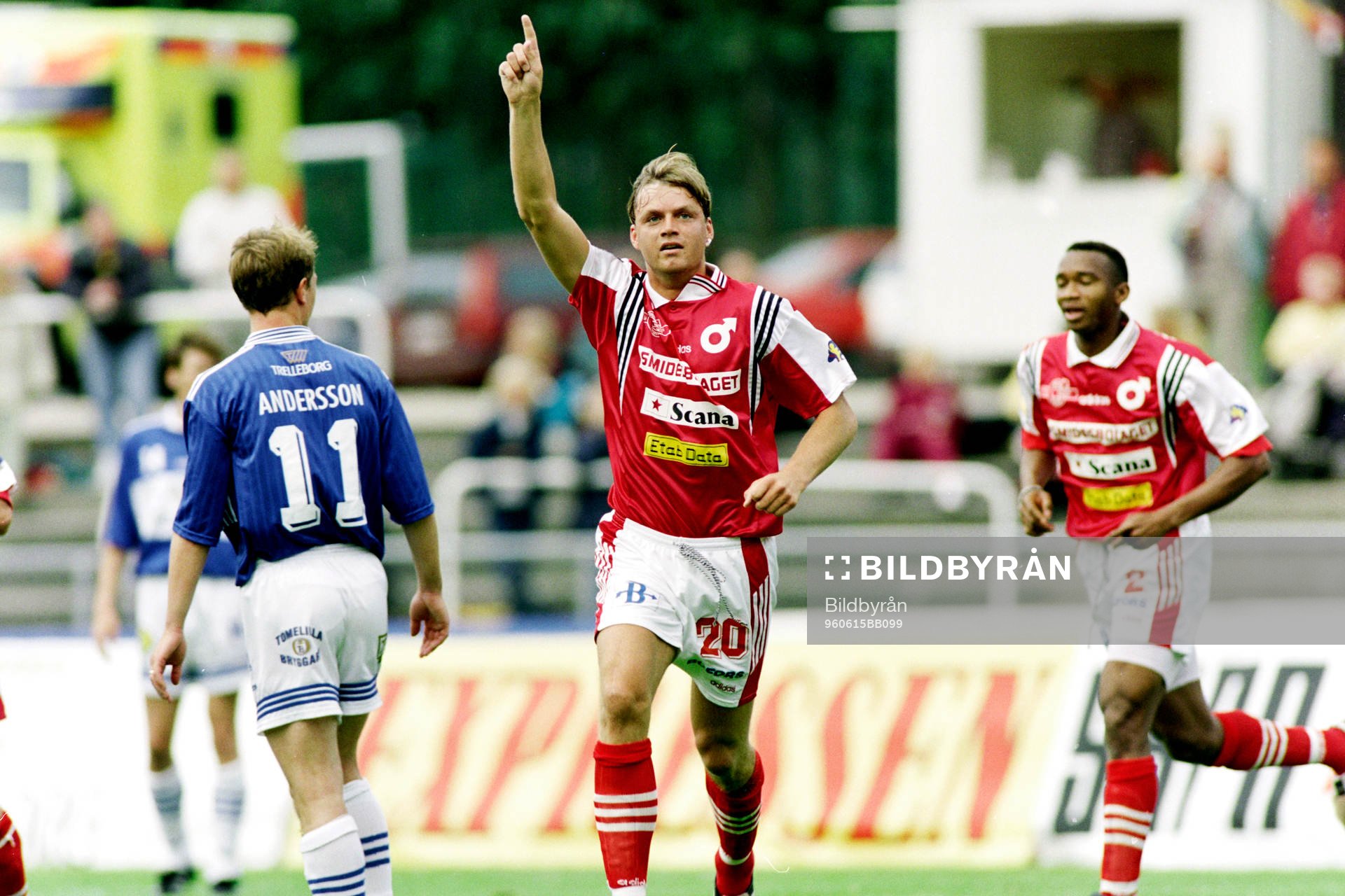 Fotboll, Allsvenskan, Trelleborg - Degerfors, 3-1: Tomas Olsson, Degerfors jublar efter mål.