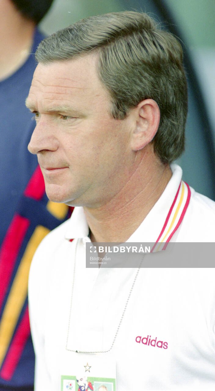 Football, Uefa EURO 1996 (England), Group B, France - Spain