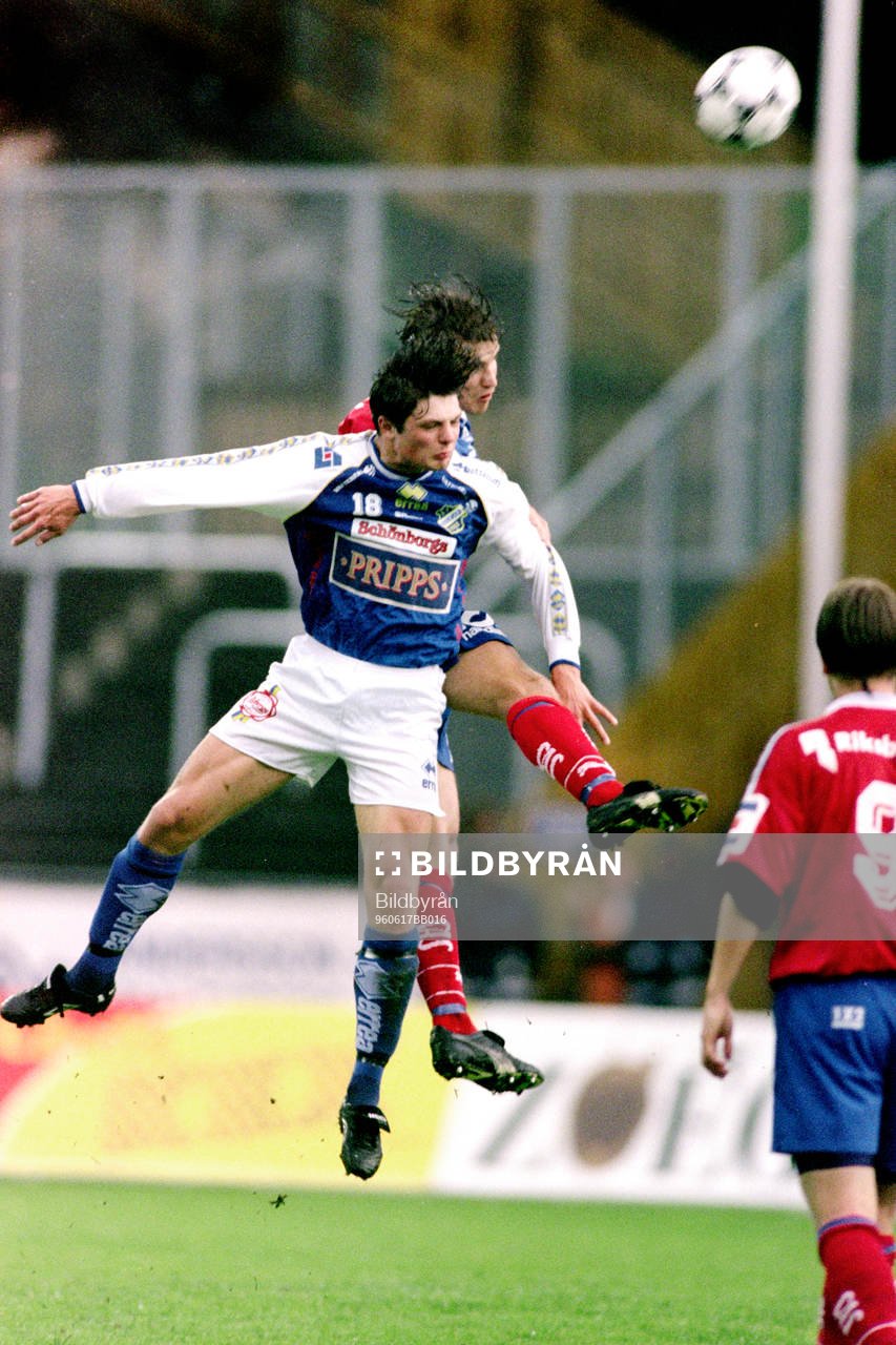 Mikael Larsson, Oddevold i en nickduell med helsingborgs