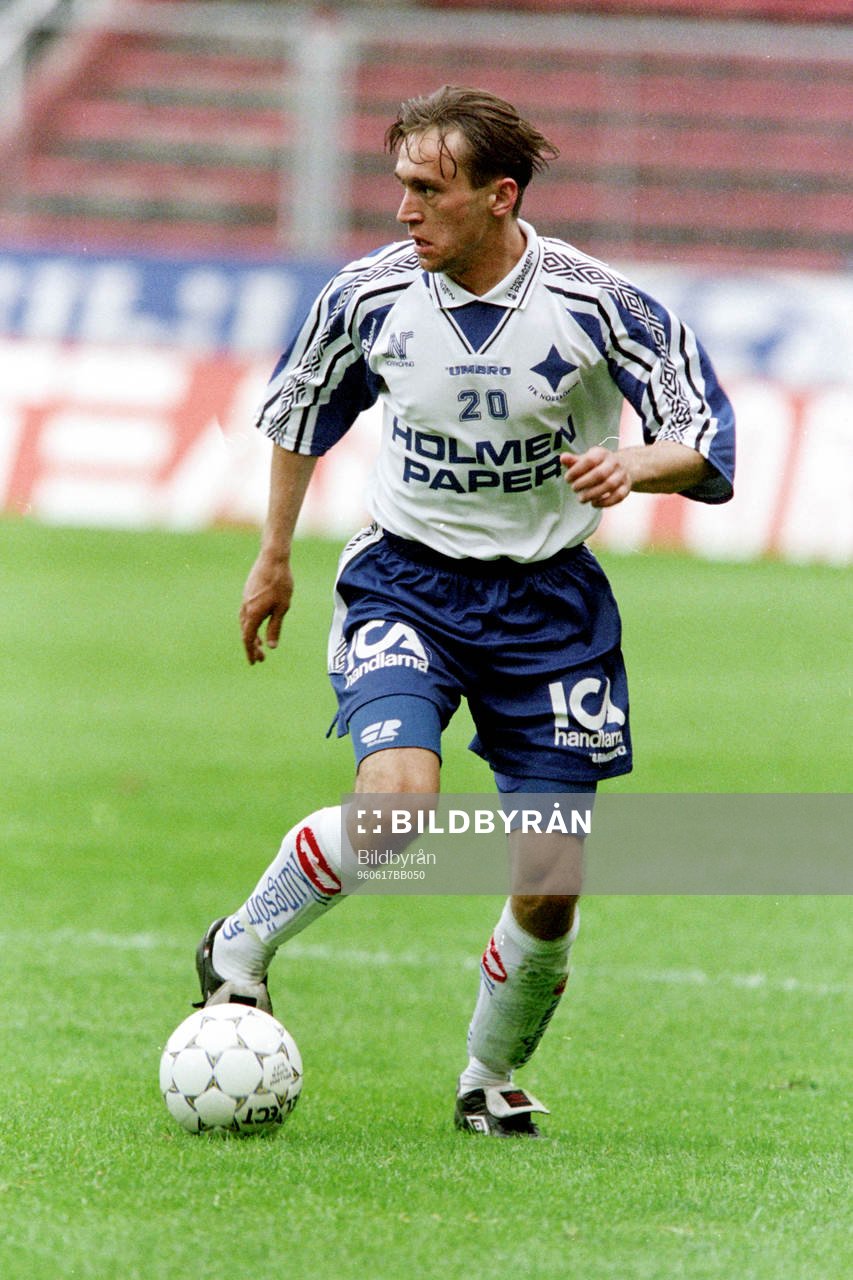 Fotboll, Allsvenskan, AIK - IFK Norrköping, 1-0: Darko Mavrak, Norrköping.