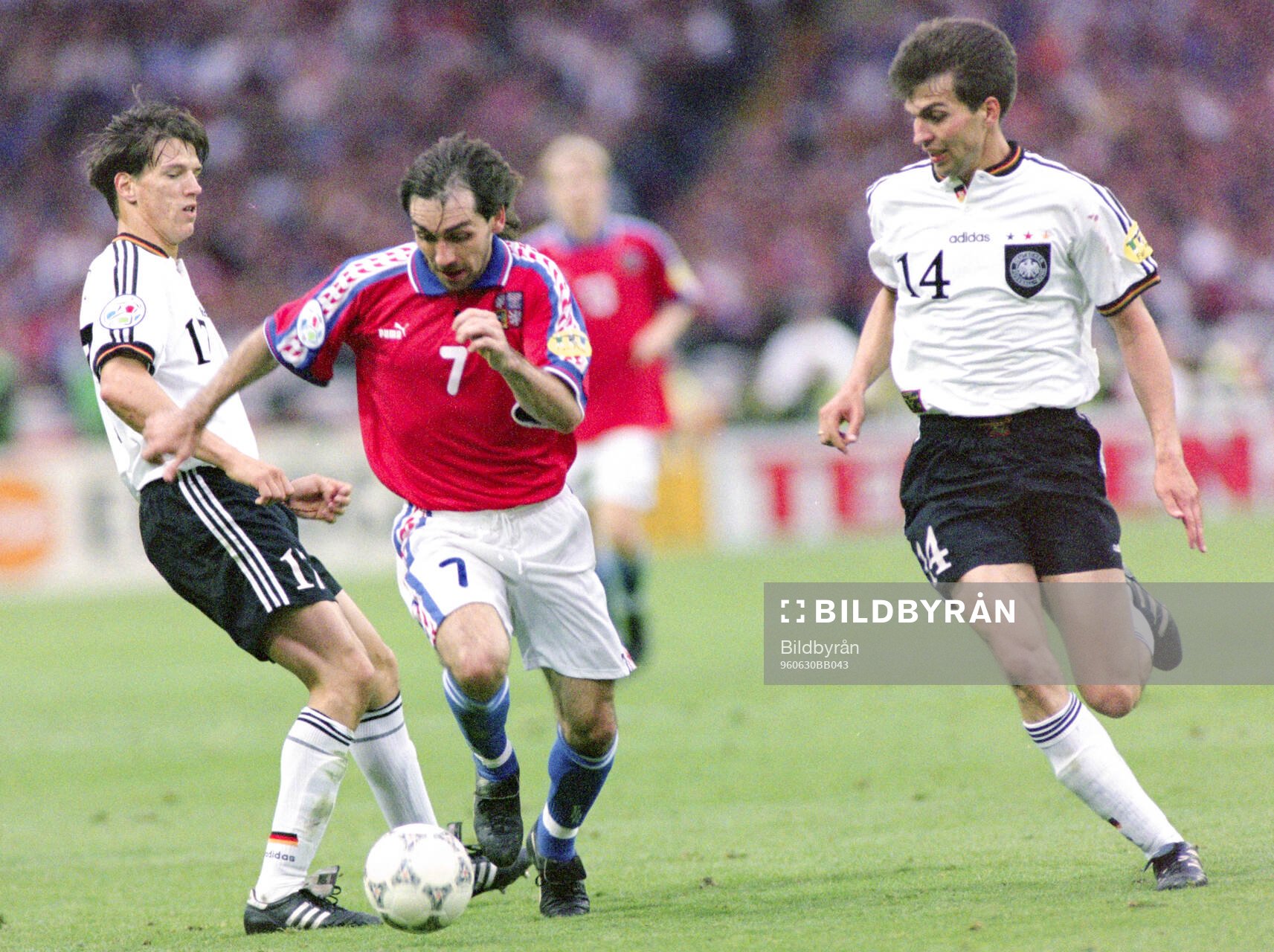 Football, Uefa EURO 1996 (England), Final, Germany - Czech