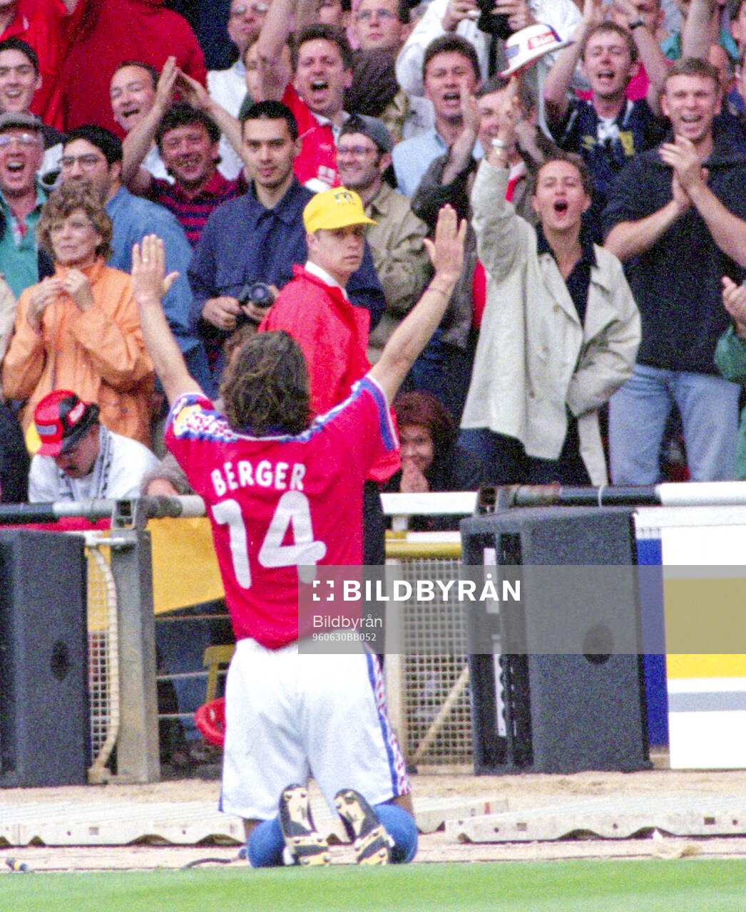 Football, Uefa EURO 1996 (England), Final, Germany - Czech