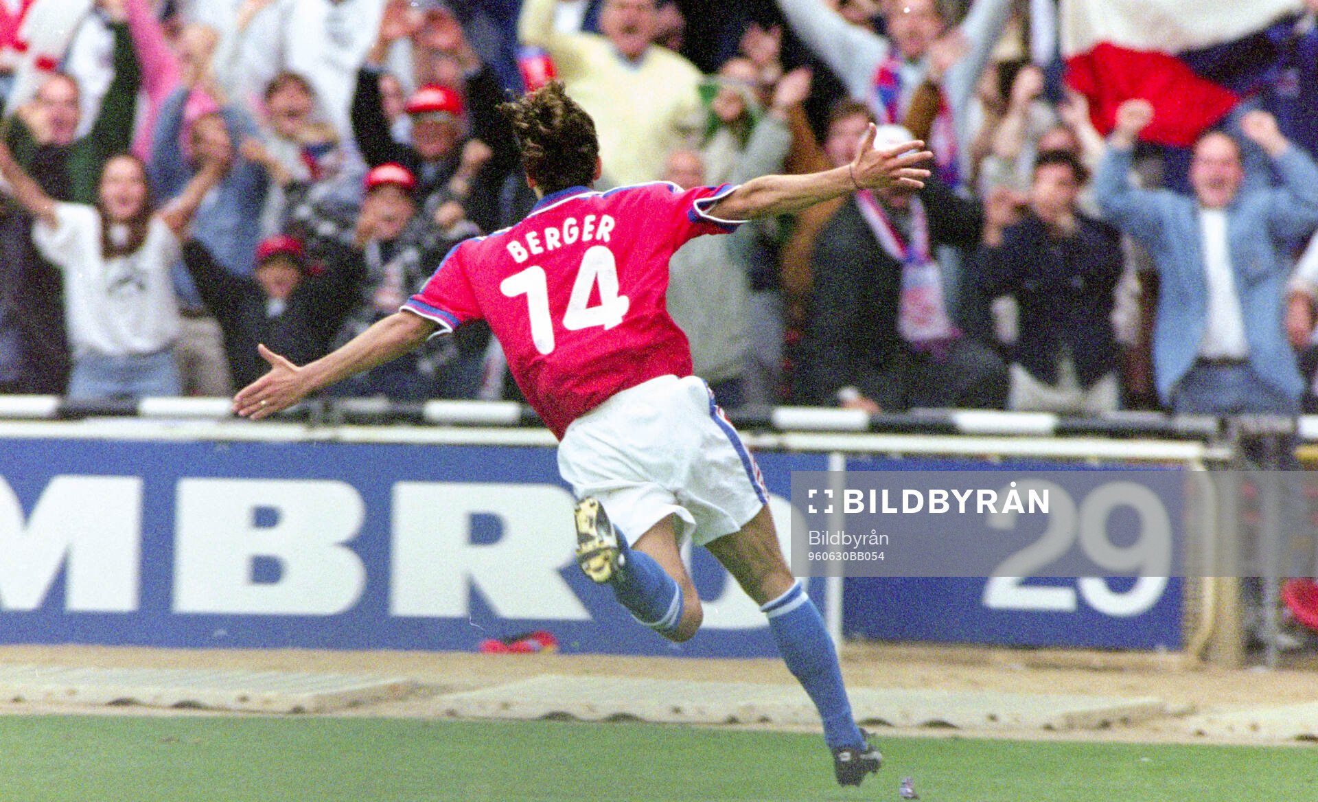Football, Uefa EURO 1996 (England), Final, Germany - Czech