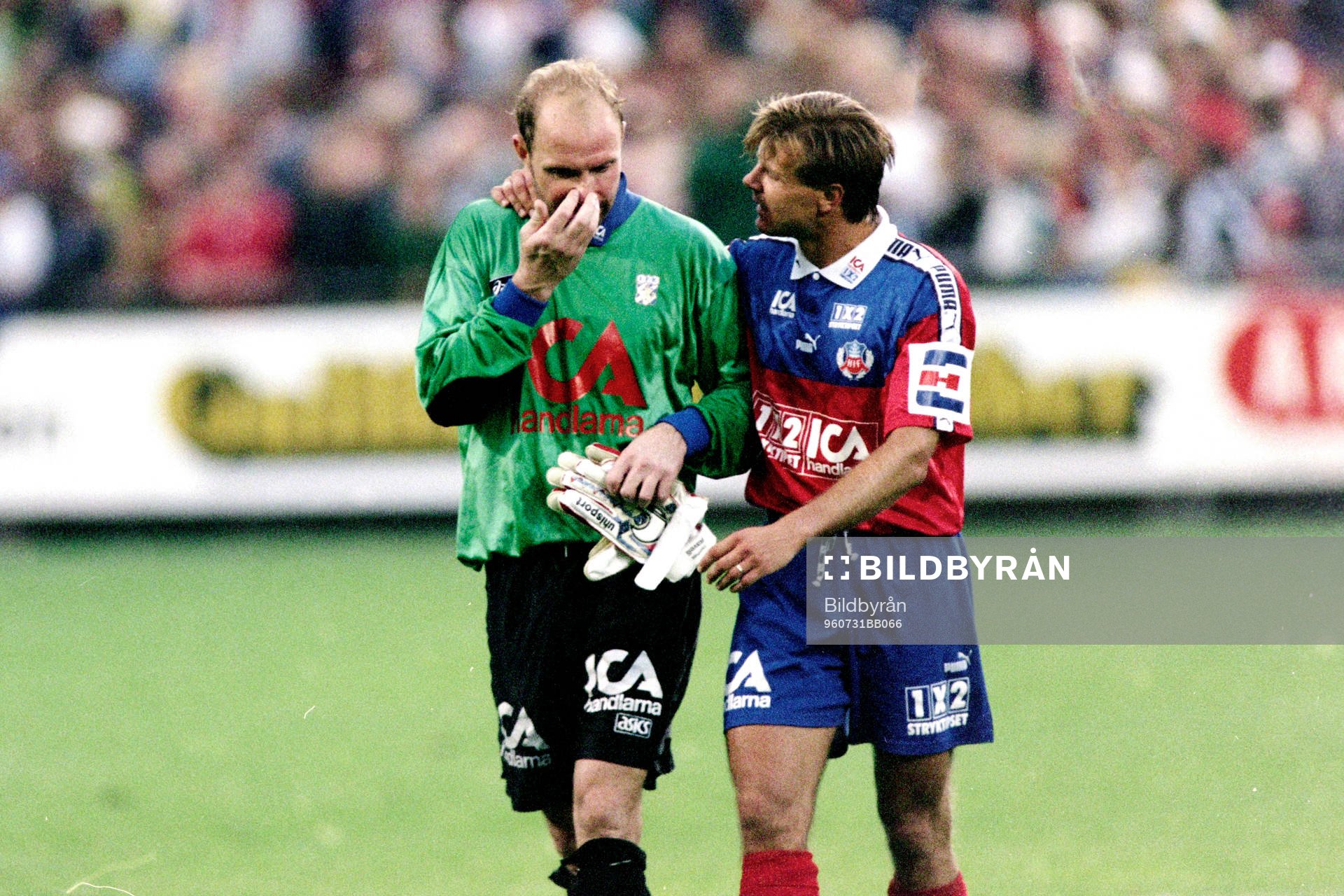 Thomas Ravelli, målvakt i Göteborg och Roland Nilsson,