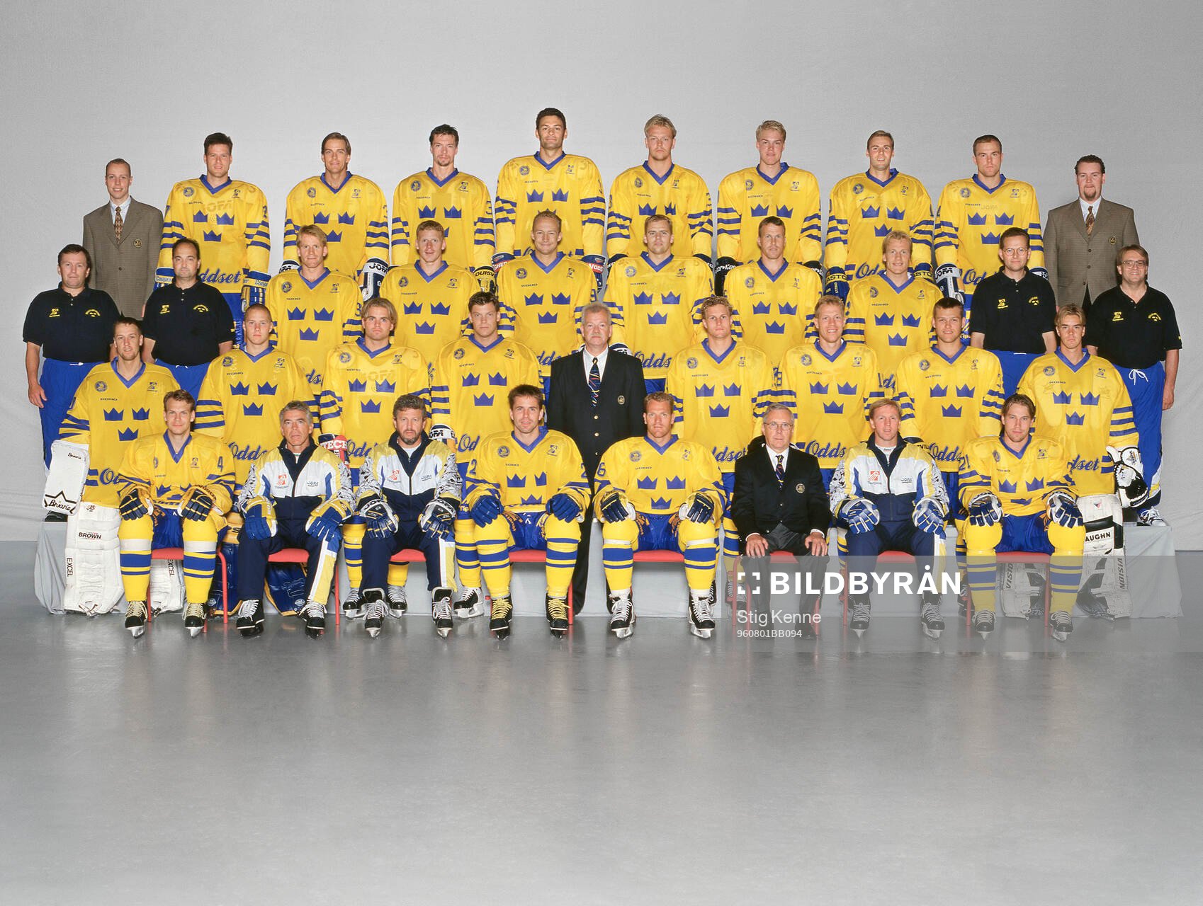 Players and team staff of Sweden pose for a team photo