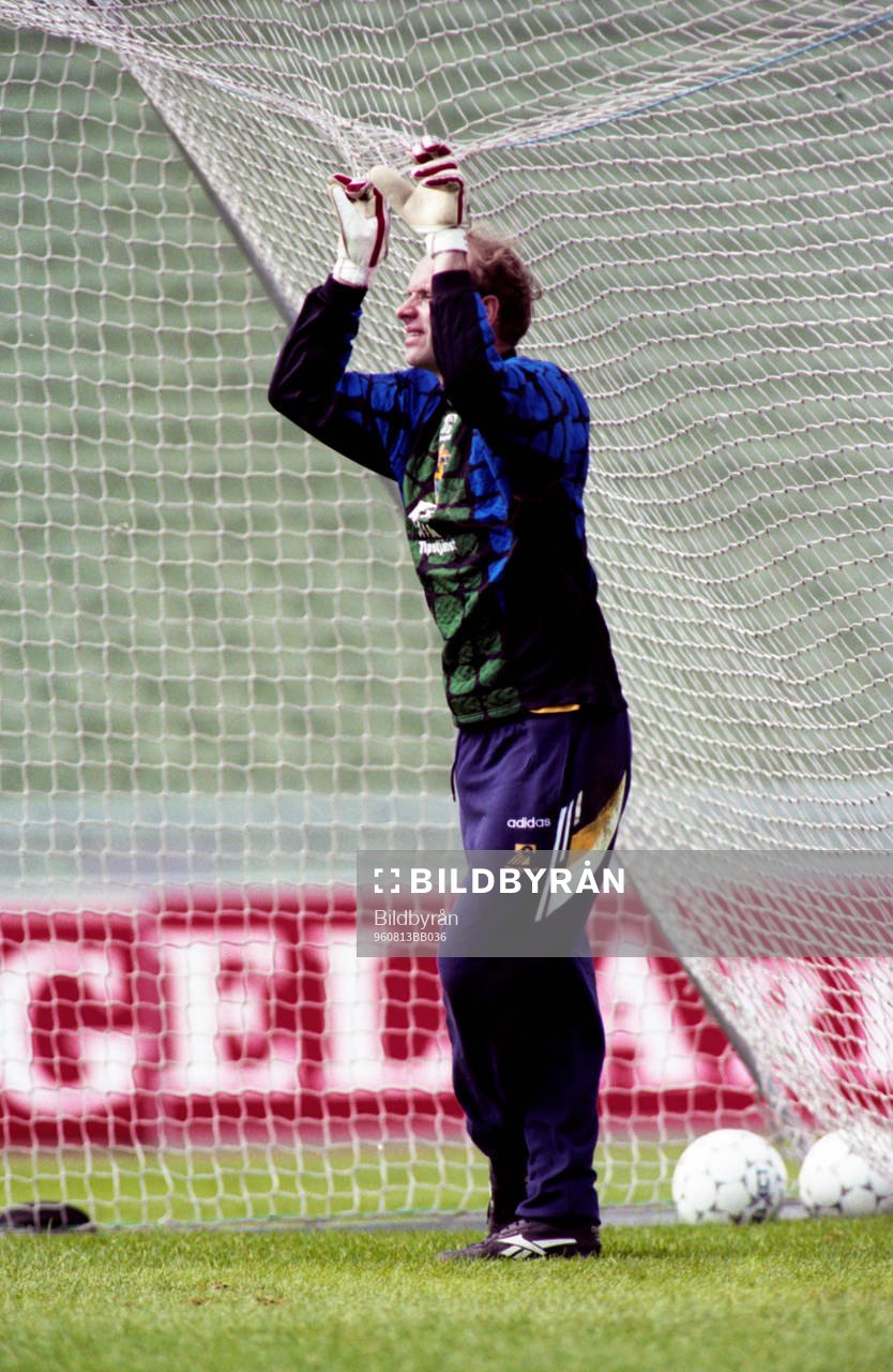Thomas Ravelli, målvakt