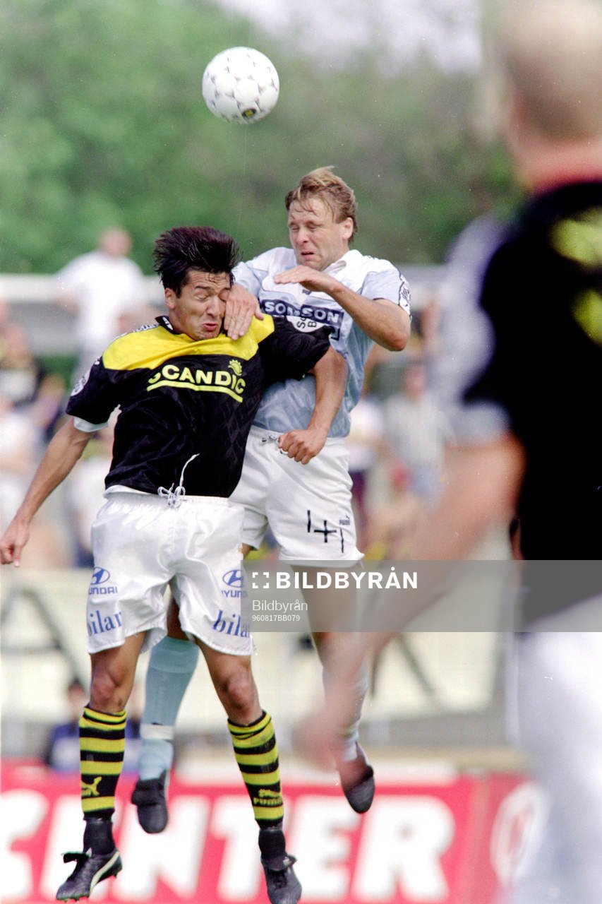 Cesar Pacha, AIK och Jonas Wirmola, Malmö i en nickduell
