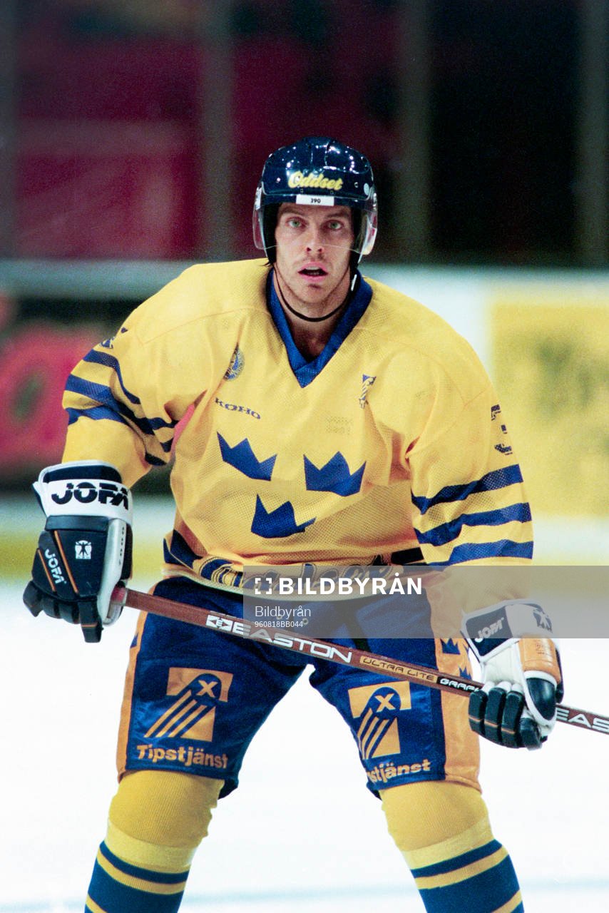 Tommy Albelin, Sverige