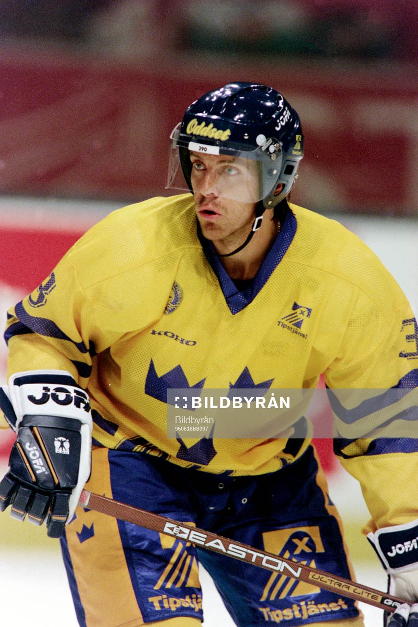 Tommy Albelin, Sverige