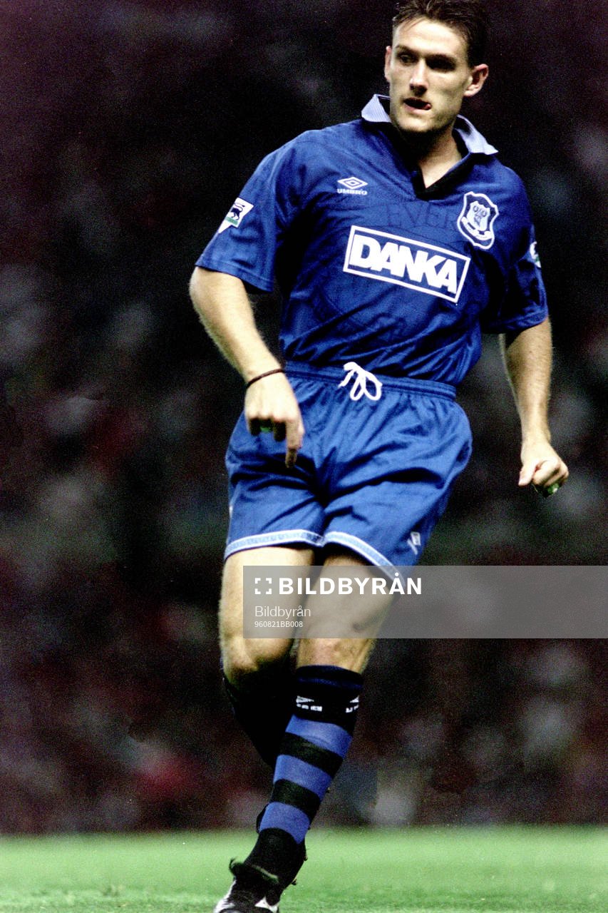 Fotboll, Premiership, Manchester United - Everton, 2-2: Gary Speed, Everton.