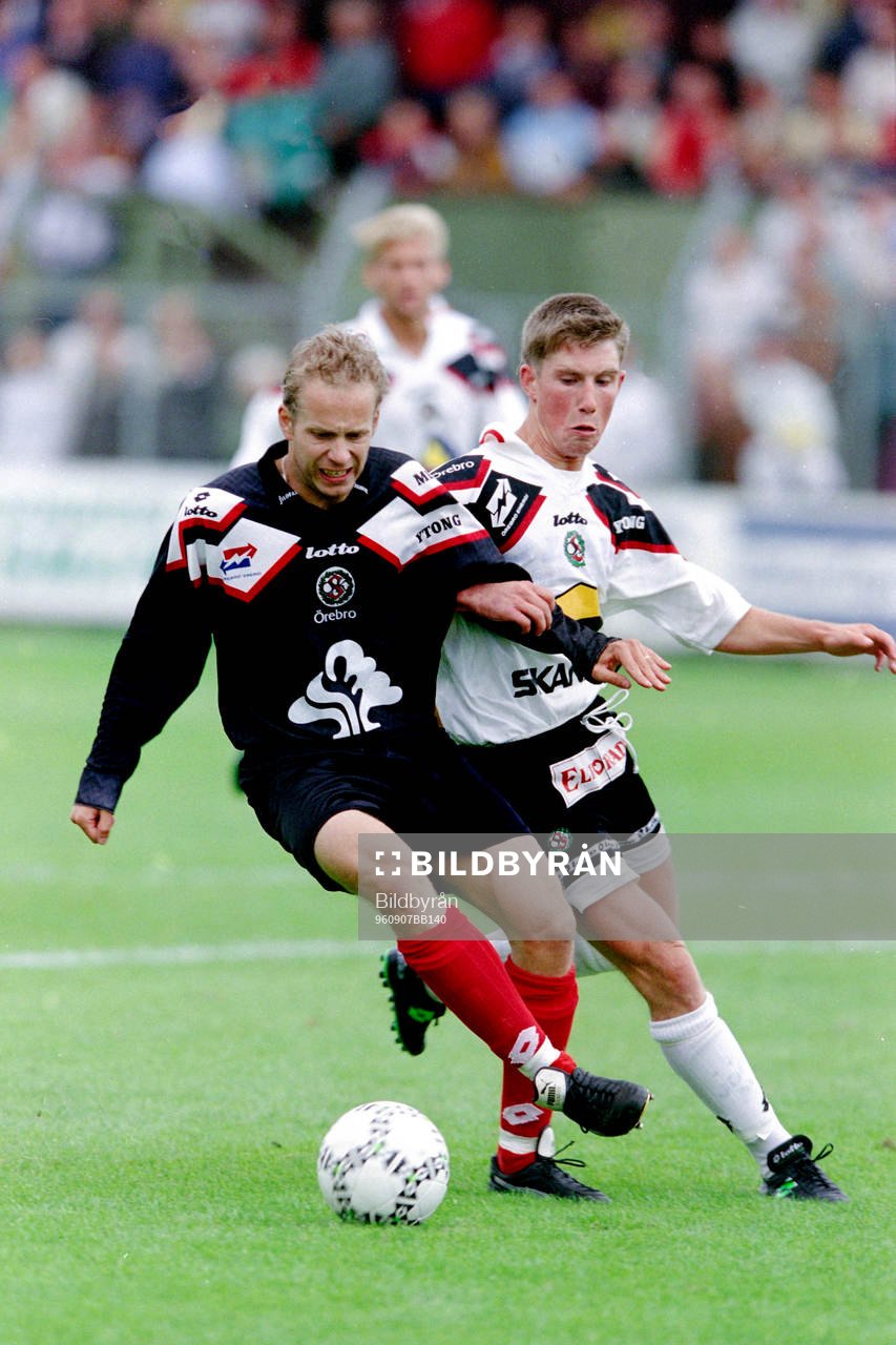 Malmö FF spelade i Örebros bortatröjor. Niclas Kindvall,
