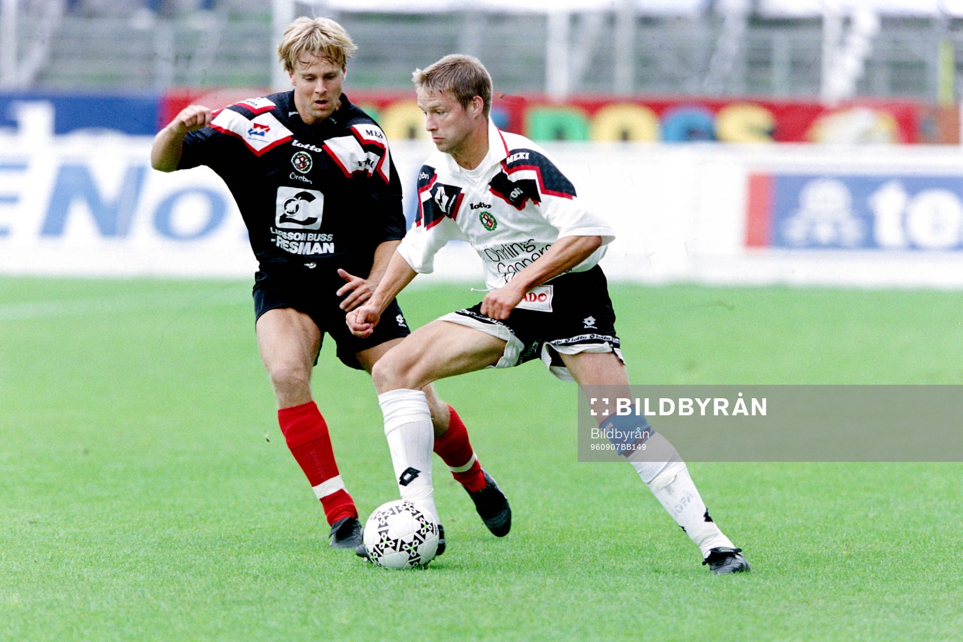Malmö FF spelade i Örebros bortatröjor. Dan Sahlin,