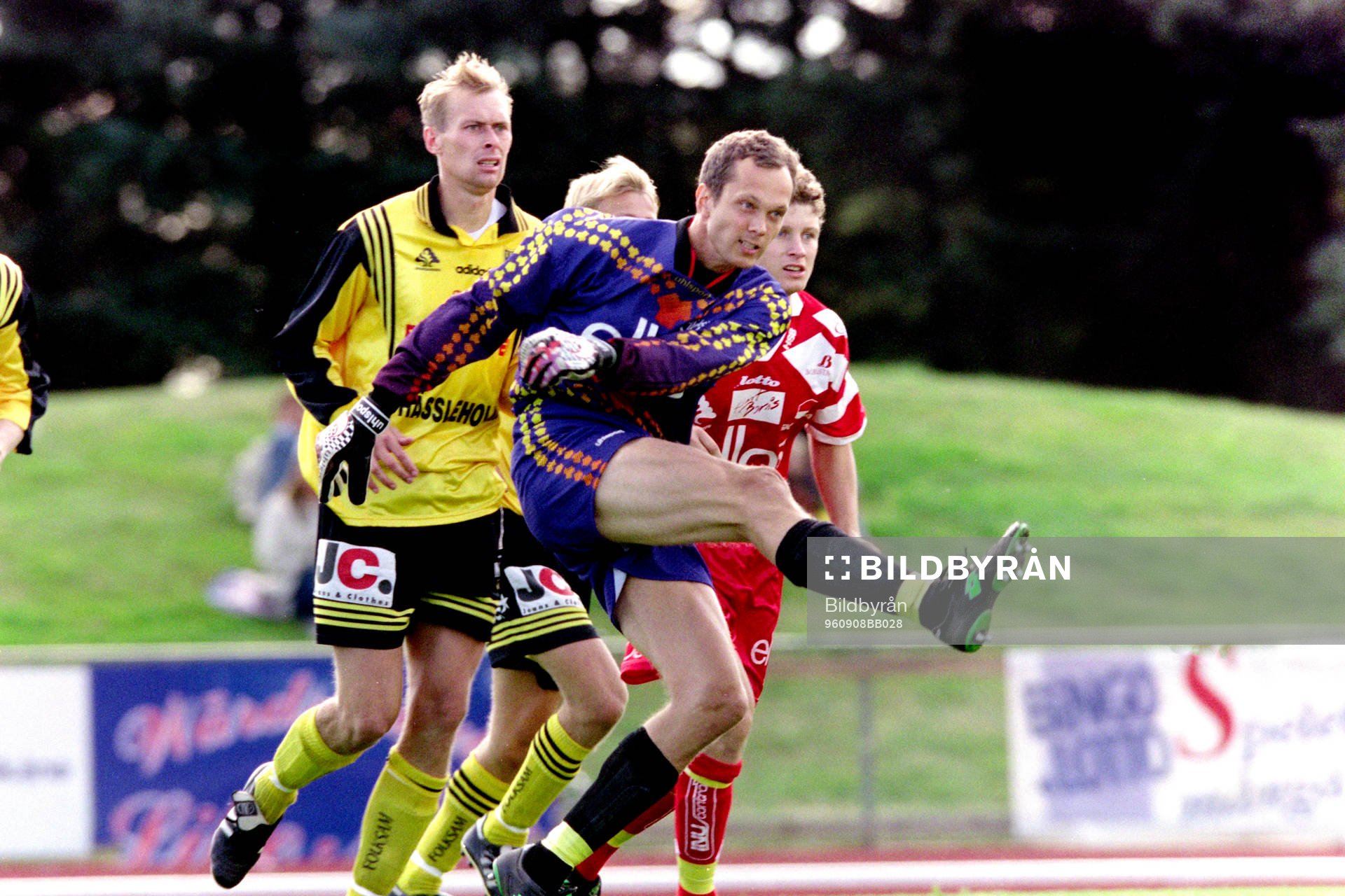 o960908 Fotboll, Div 1 Södra, IFK Hässleholm - Elfsborg,