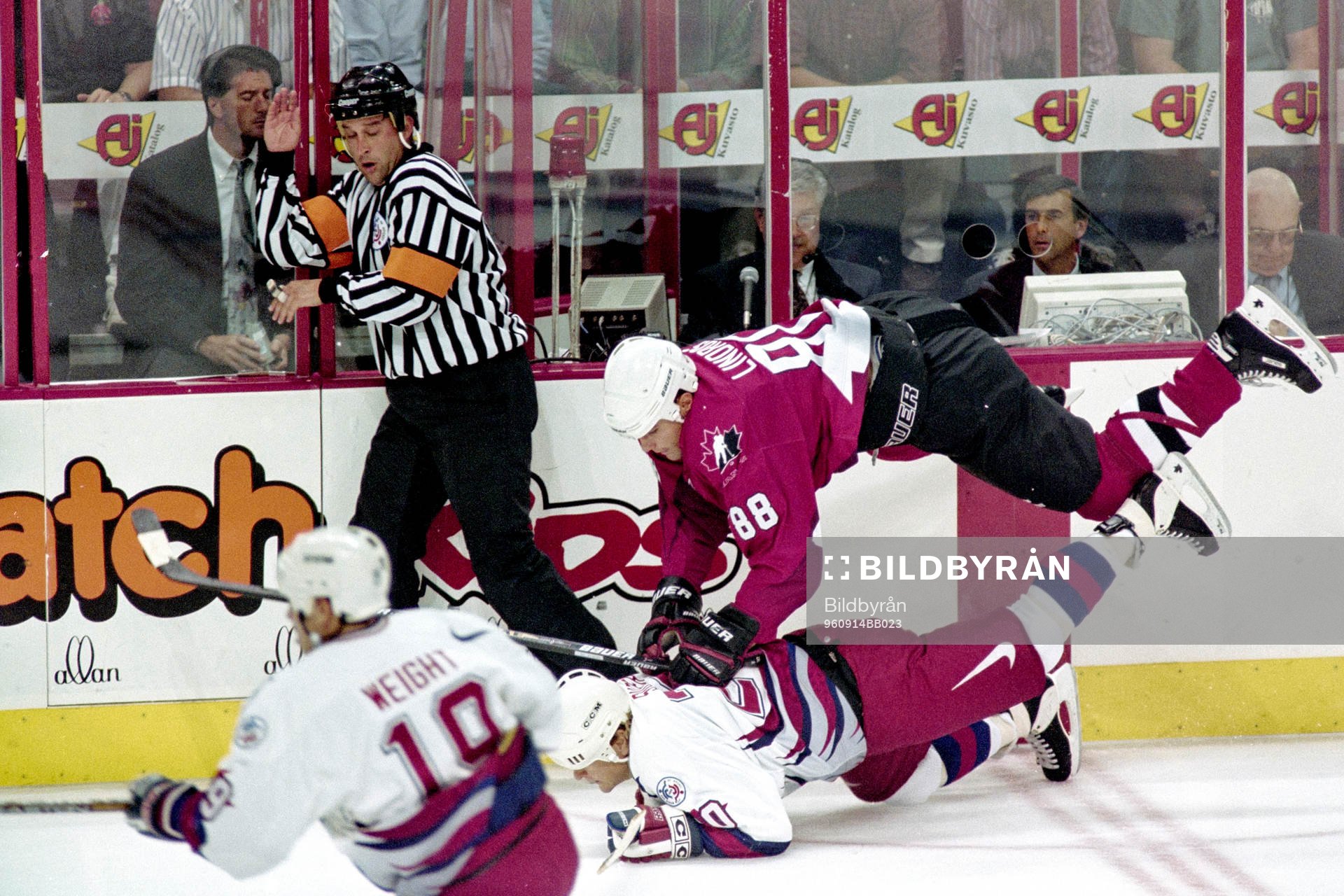 Eric Lindros, Kanada går hårt fram