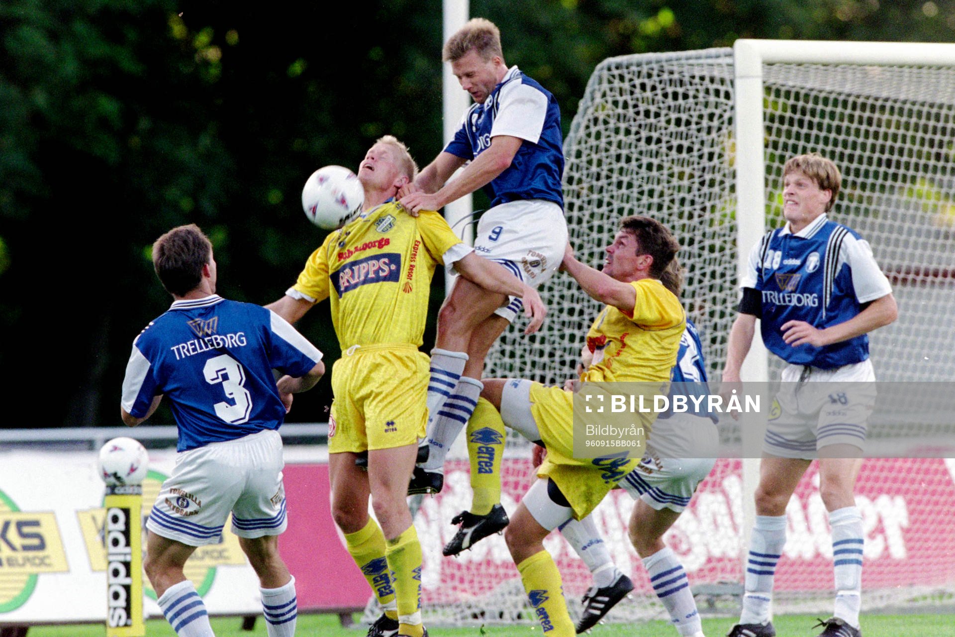 Fotboll, Allsvenskan, Trelleborg - Oddevold, 1-0: Joachim Karlsson, Trelleborg.  