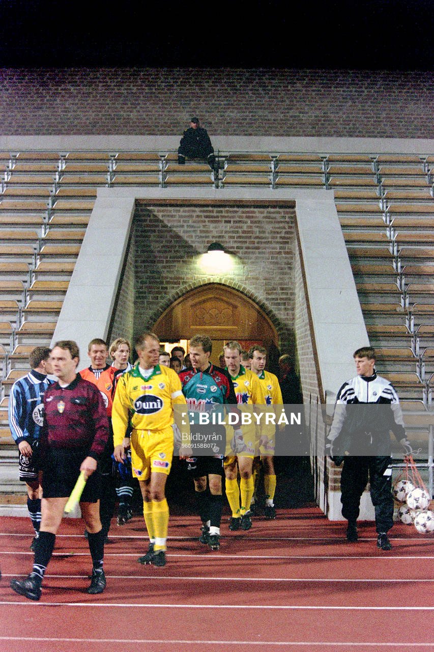 Halmstad på väg in på Stockholm Stadion