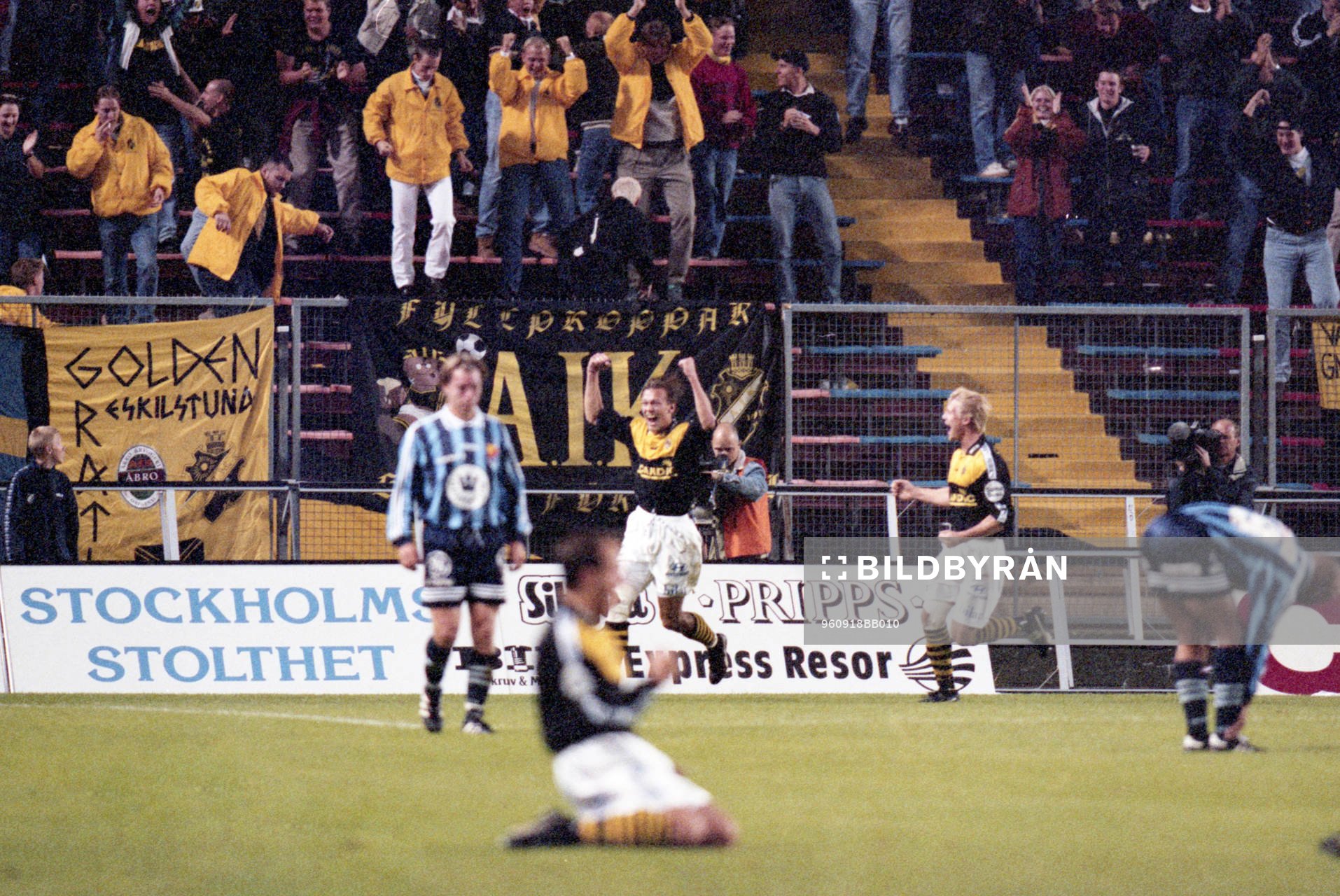 Krister Nordin och Johan Mjällby, AIK jublar