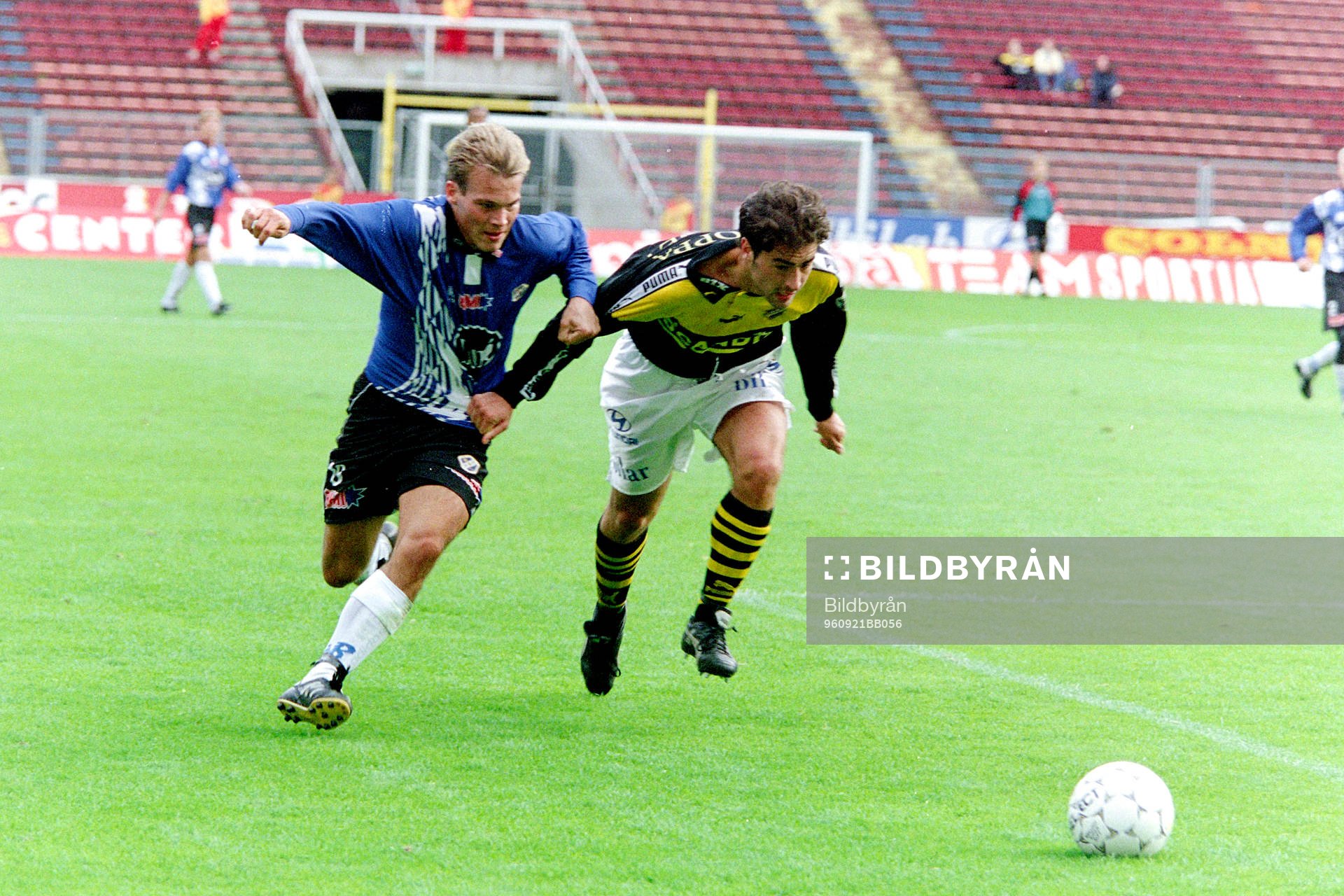Fredrik Ljungberg, Halmstad stoppas av Pierre Gallo, AIK