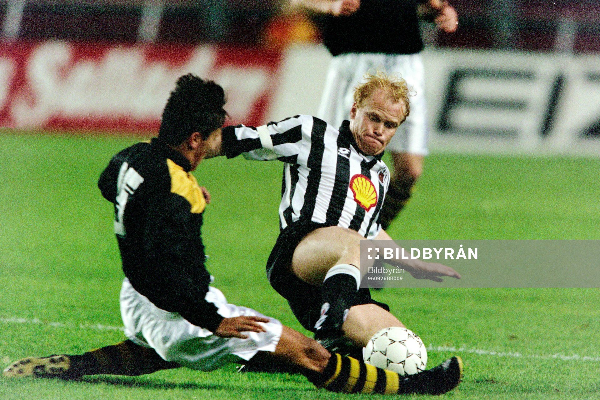 Cesar Pacha, AIK i en tuff närkamp