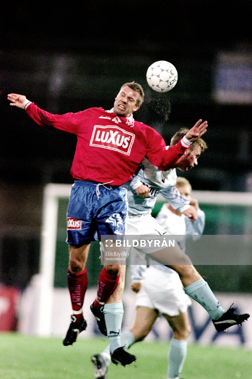Hans Eklund, Öster i en nickduell