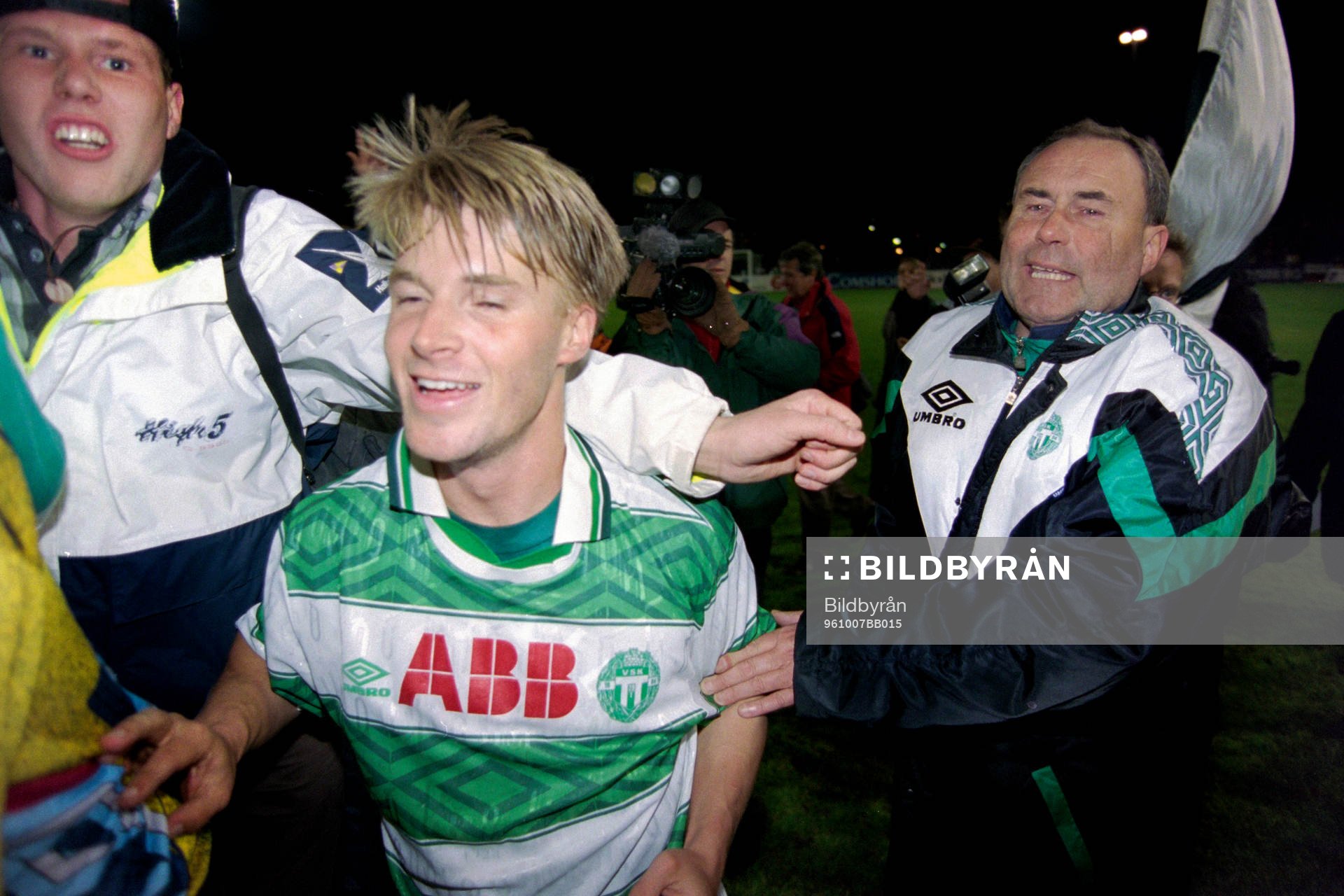 Lennart Söderberg, tränare i Västerås jublar