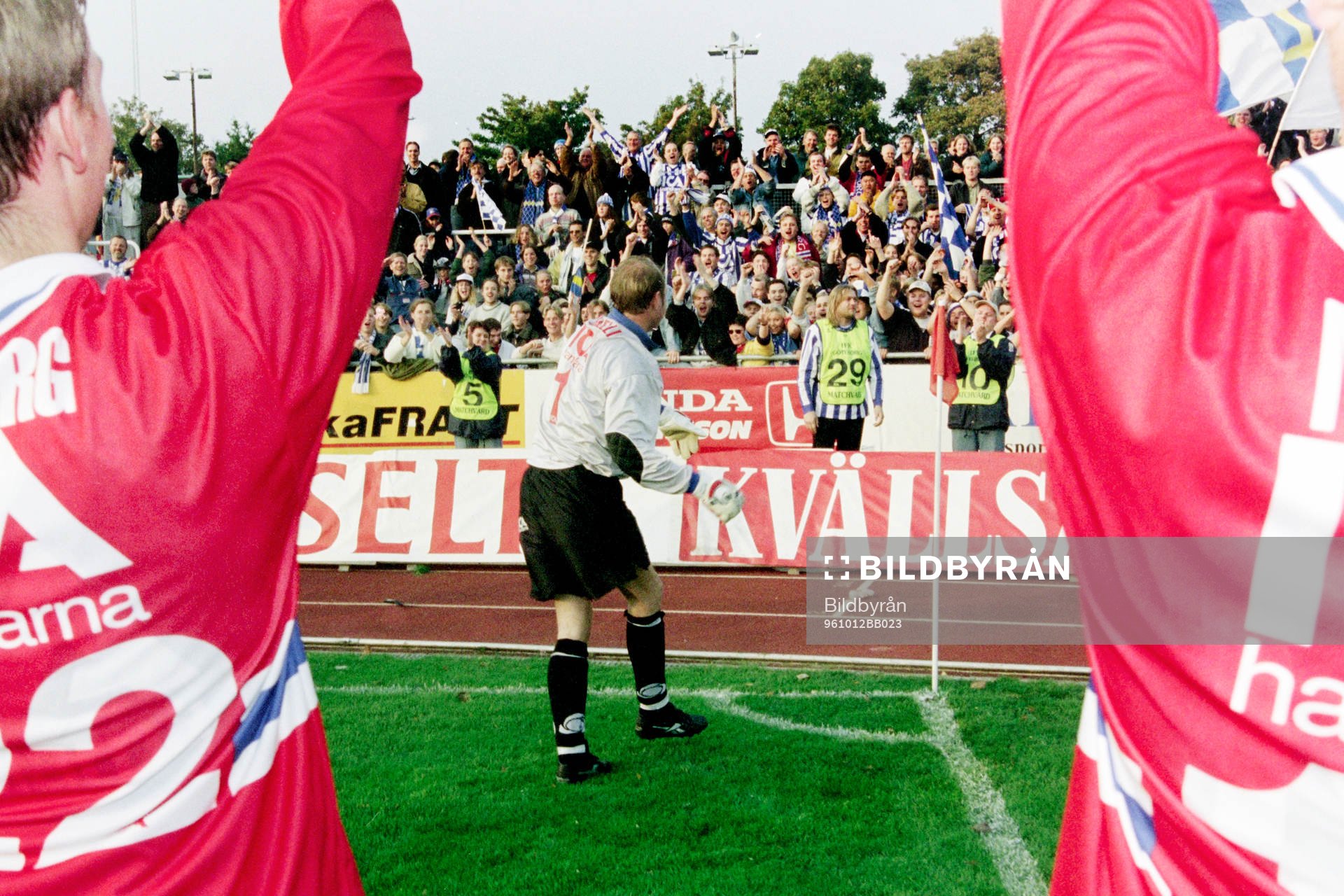 Thomas Ravelli, målvakt, Göteborg jublar