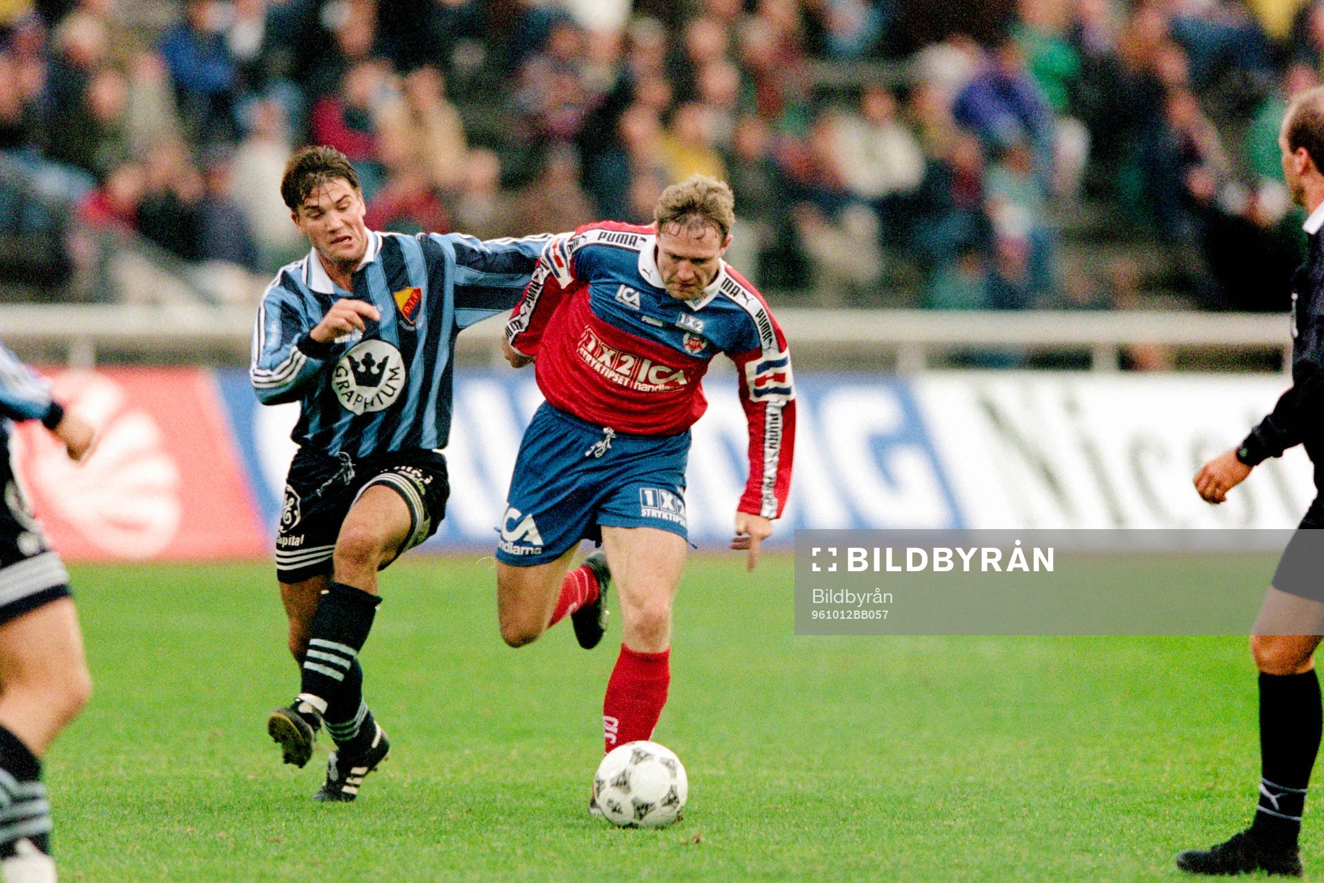 Jan Eriksson, Helsingborg med bollen jagas av djurgårdens