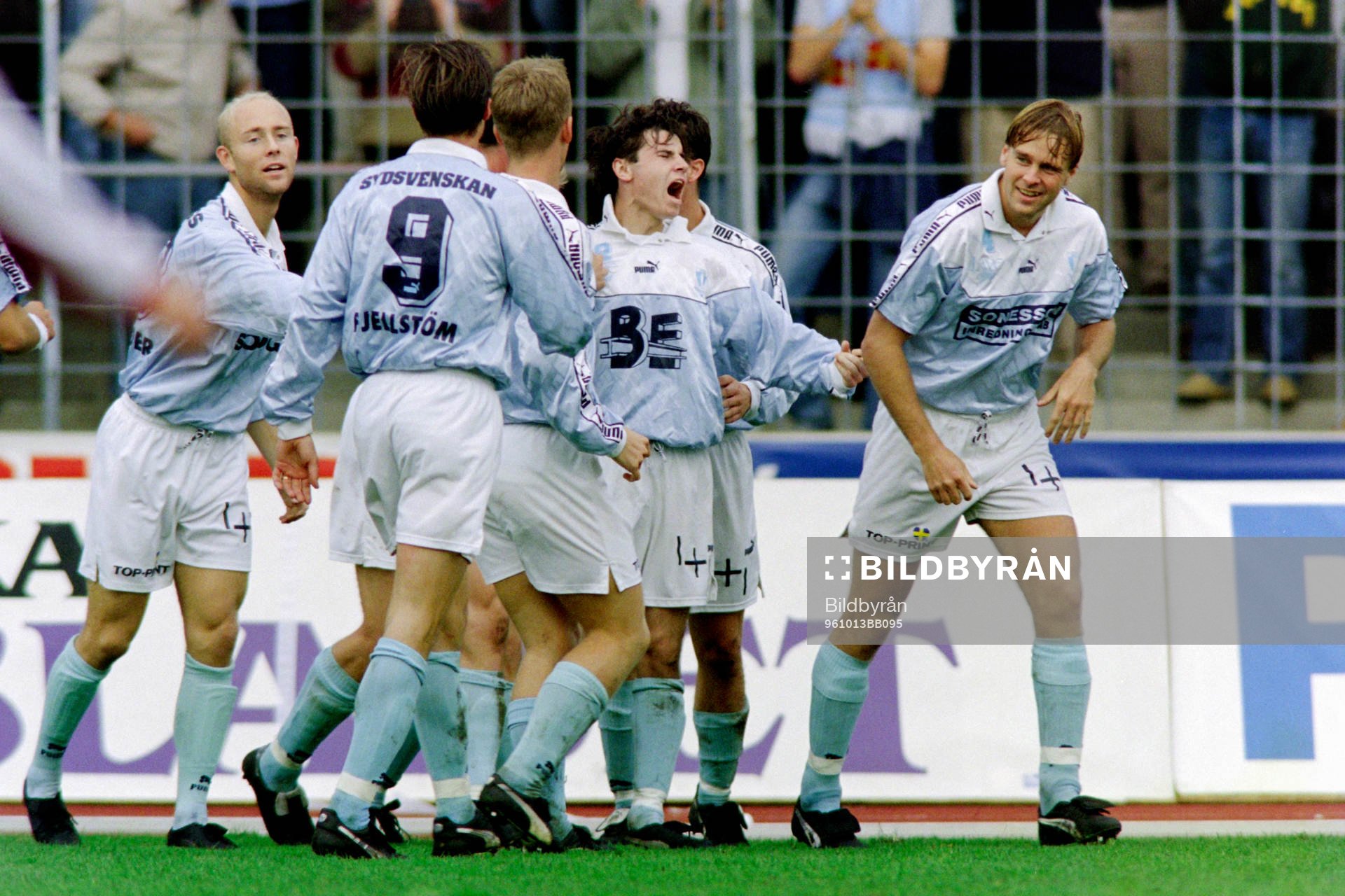 Fotboll, Allsvenskan, Malmö FF - Degerfors, 2-1: Yksel Osmanovski, Malmö jublar efter sitt mål. 