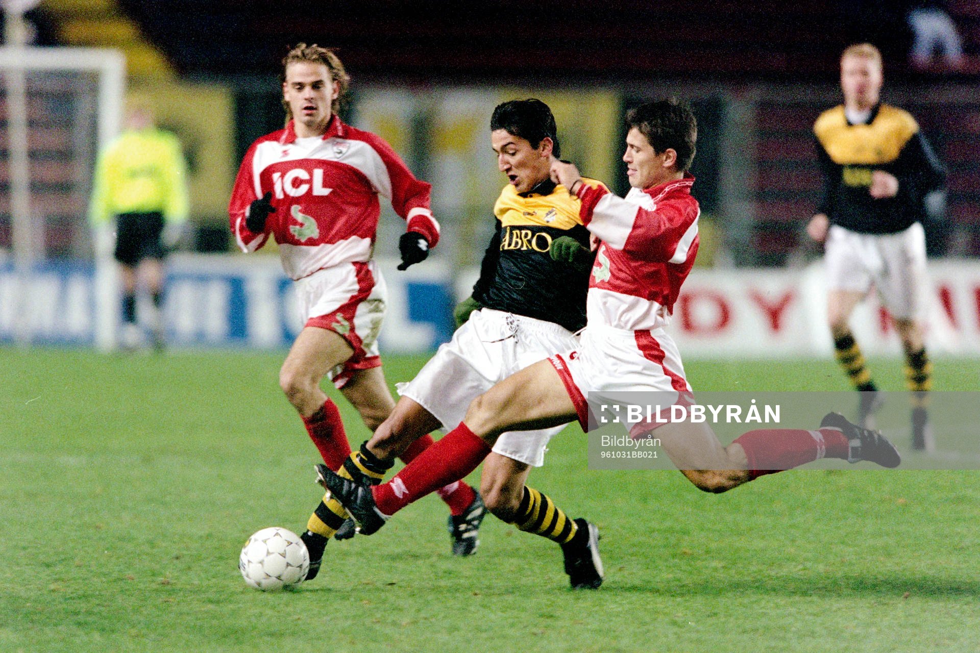 Cesar Pacha, AIK i kamp om bollen