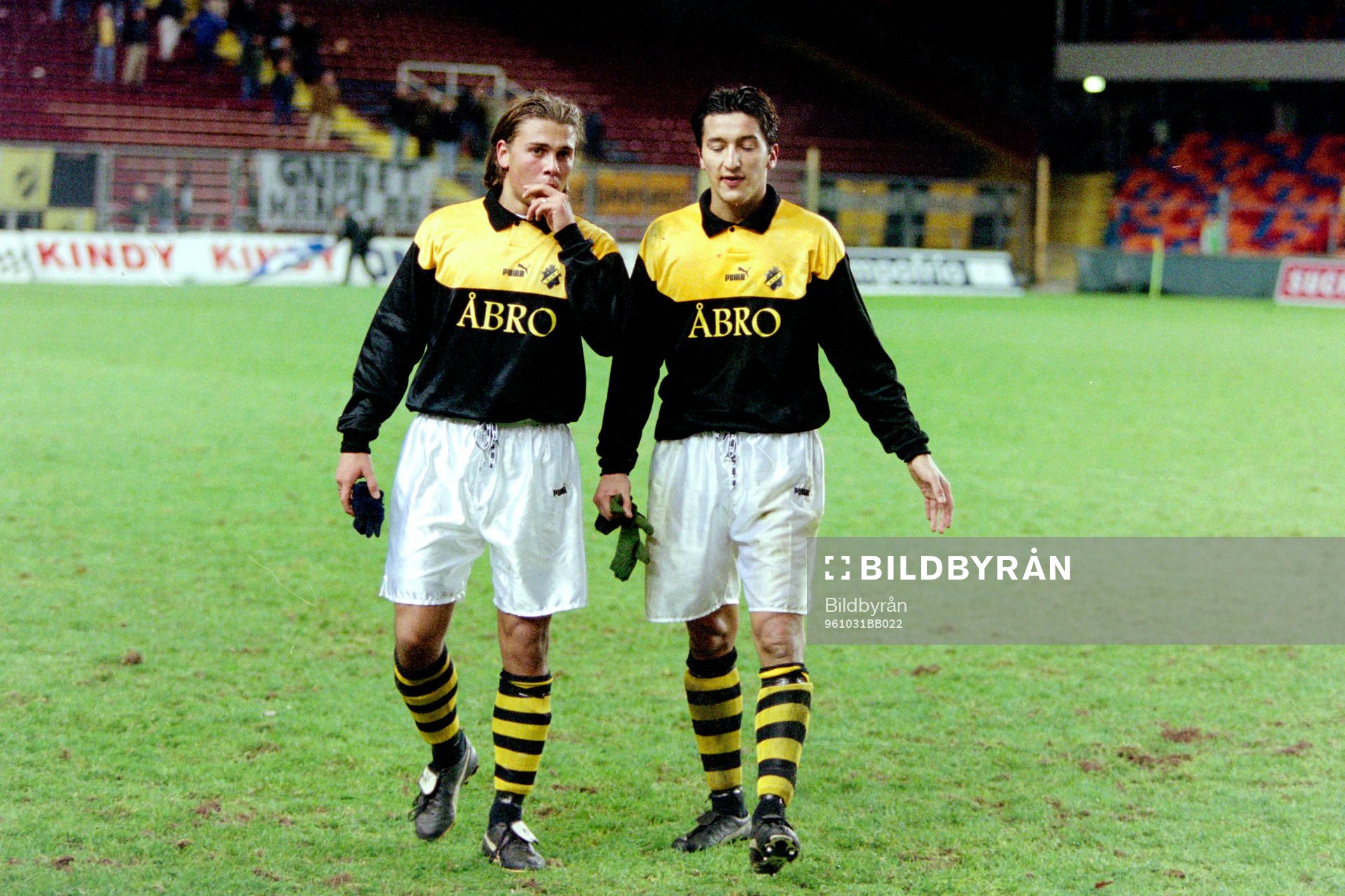 Alexander Östlund och Cesar Pacha, AIK deppar