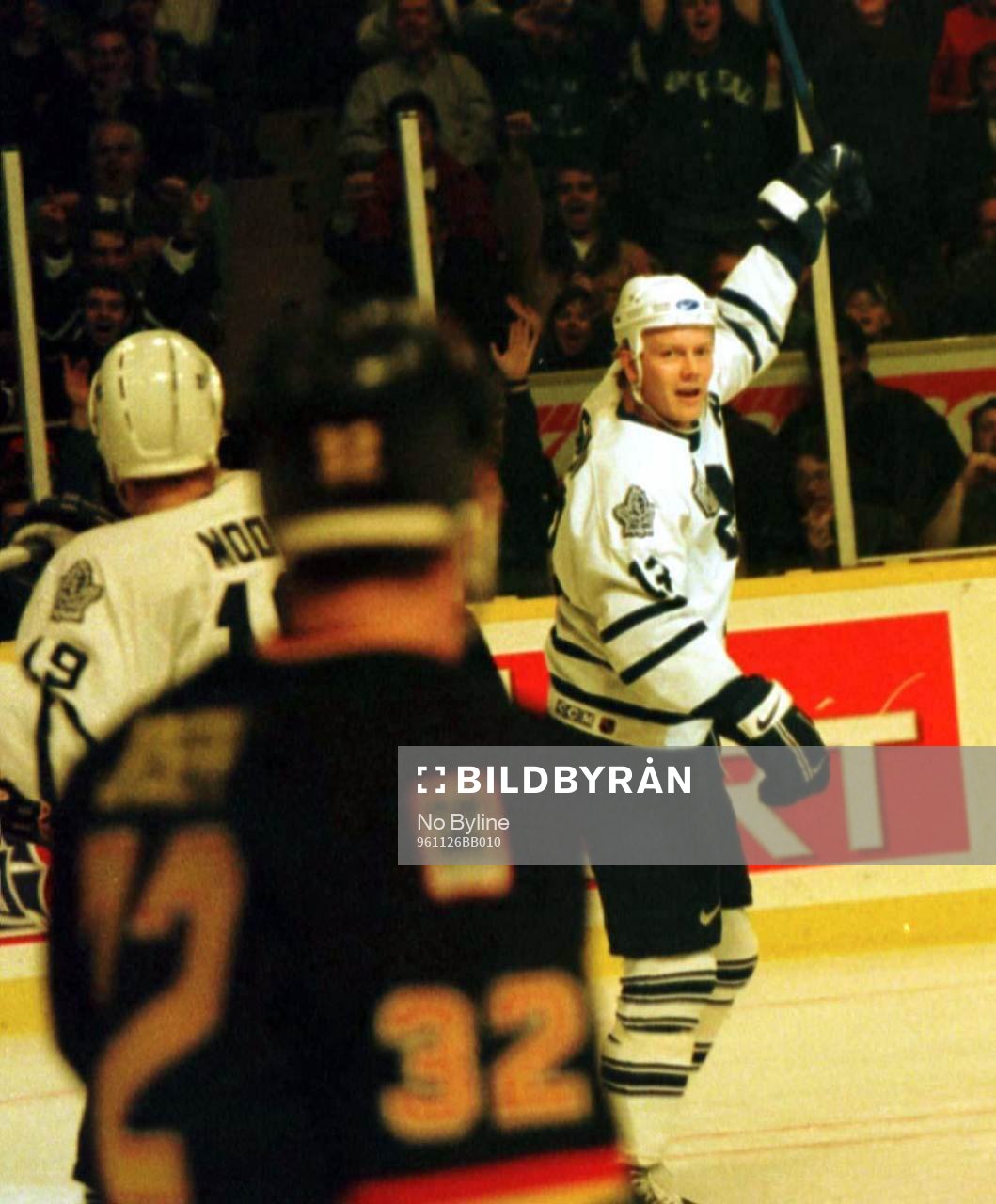 TORONTO-VANCOUVER 3-2 MATS SUNDIN JUBLAR