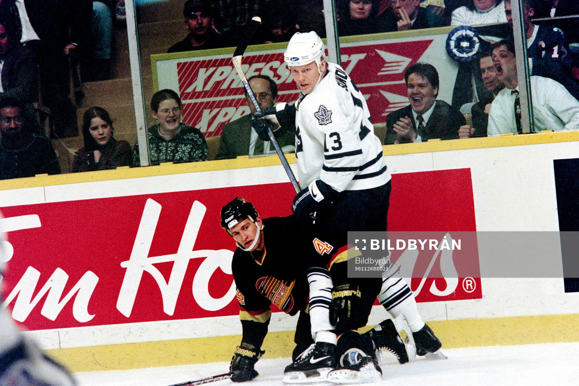 Mats Sundin, Toronto Maple Leafs och Mark Wotton, Vancouver