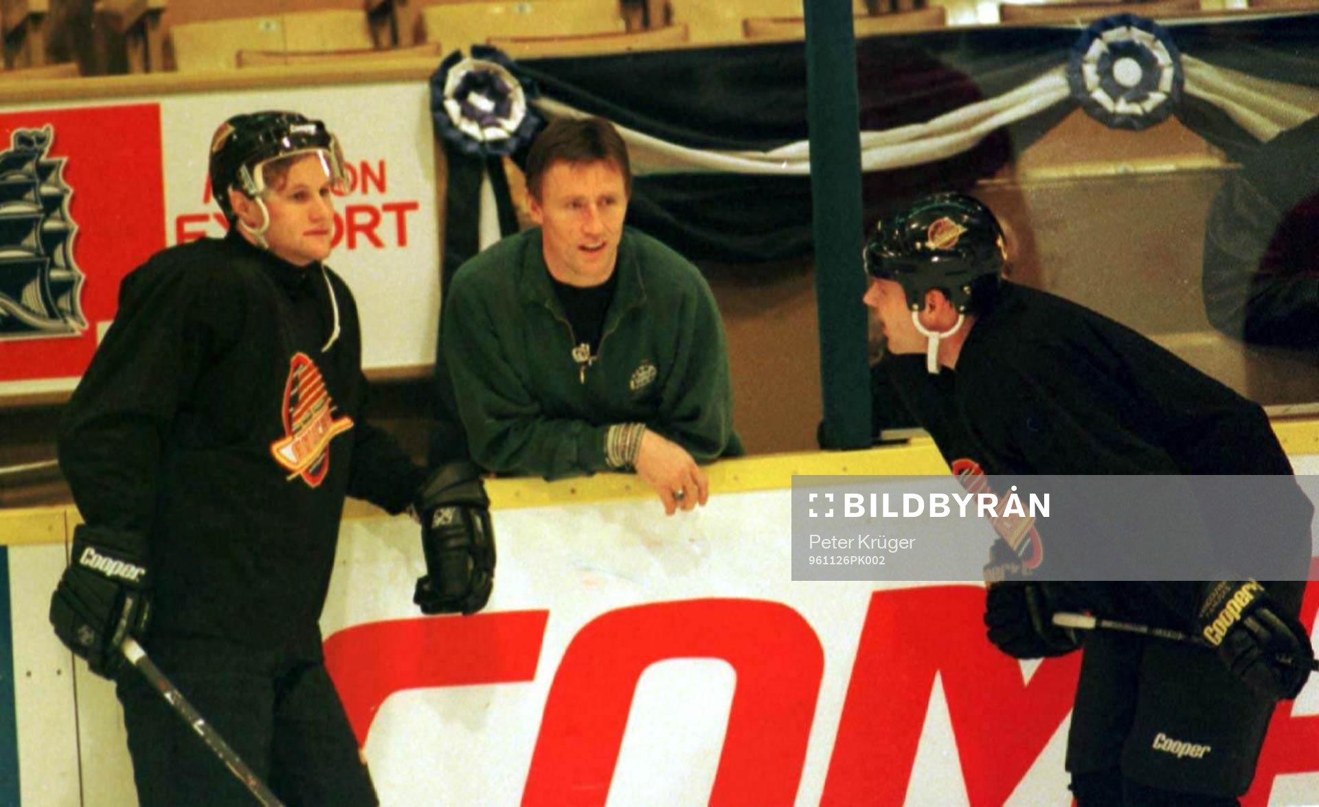 TORONTO ISHOCKEY MARKUS NÄSLUND OCH LEIF ROHLIN ÄR FRAMME
