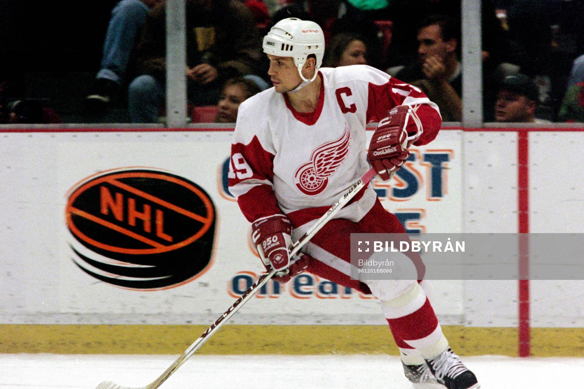 Steve Yzerman, Detroit Reds Wings
