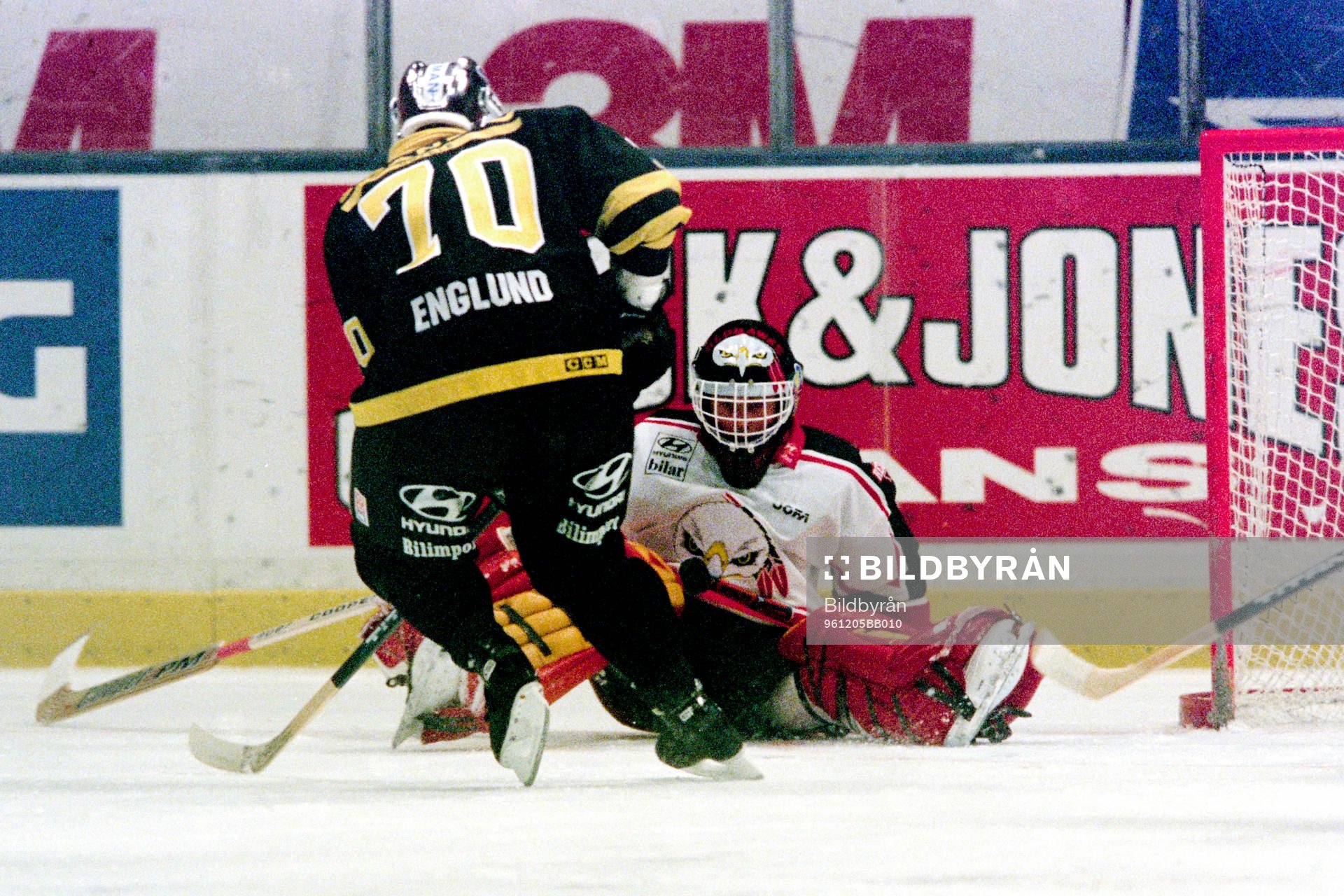 Patric Englund, AIK fri med Roger Nordström, målvakt i