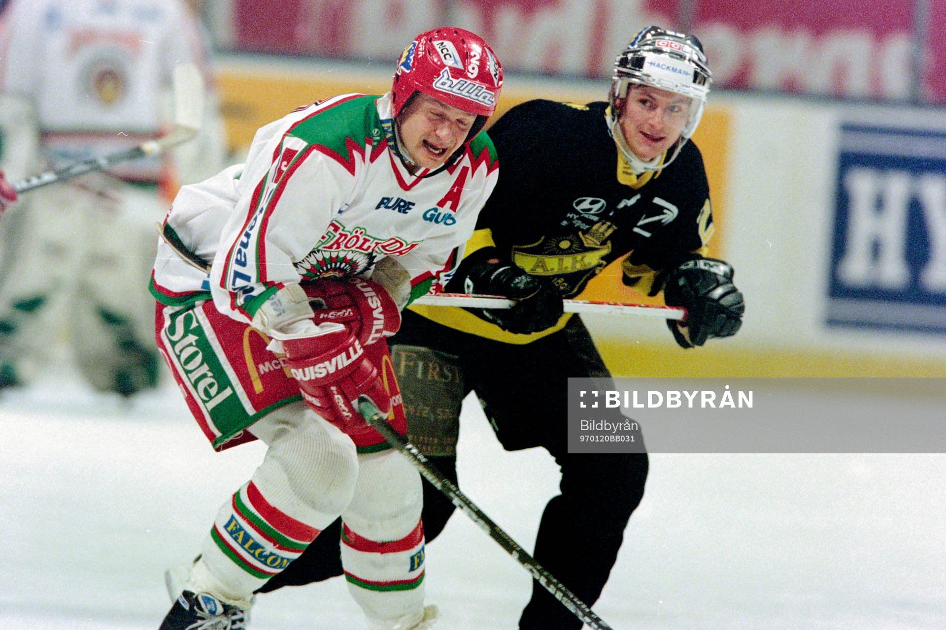Stefan Larsson, Frölunda får klubban i magen