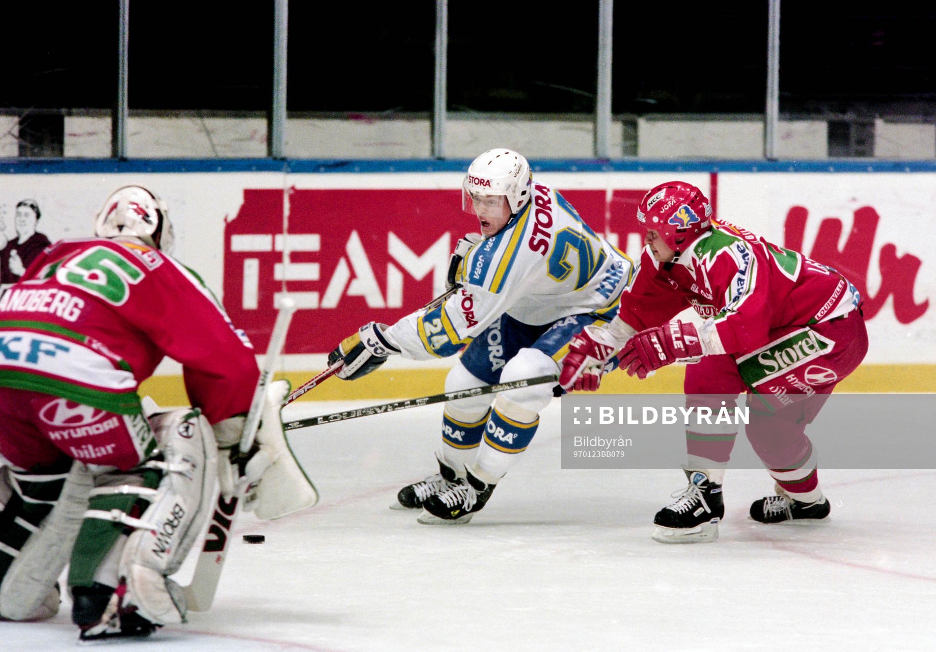 Andreas Karlsson, Leksand med frölundas Stefan Larsson i