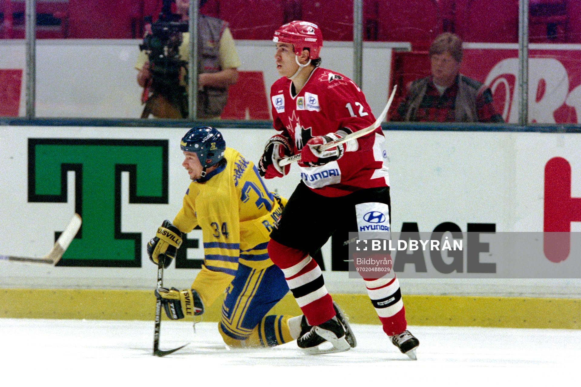 Roger Johansson, Sverige