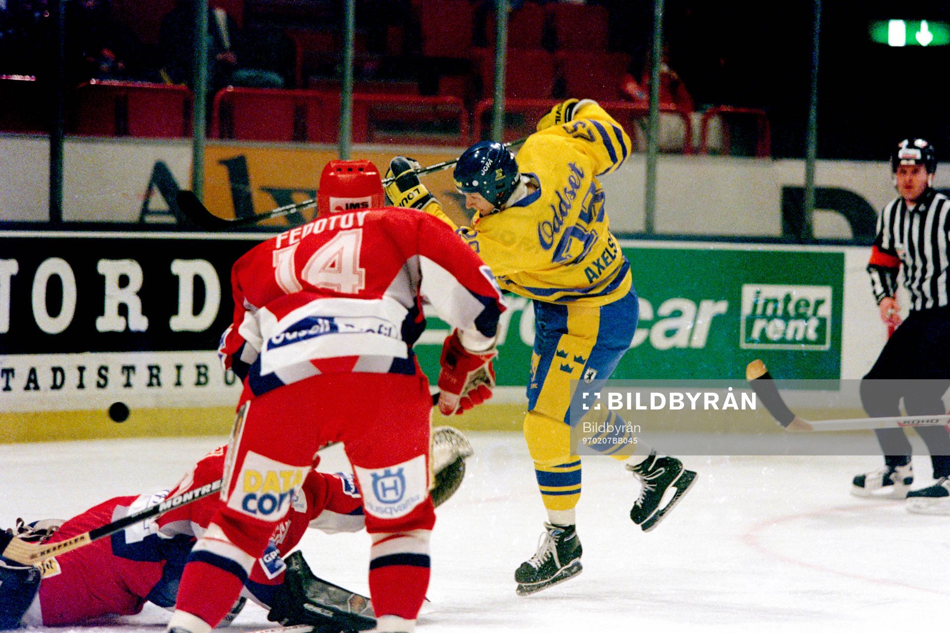 Per-Johan Axelsson, Sverige