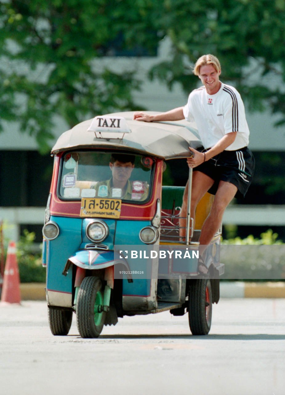 Andreas Andersson åker tuktuk