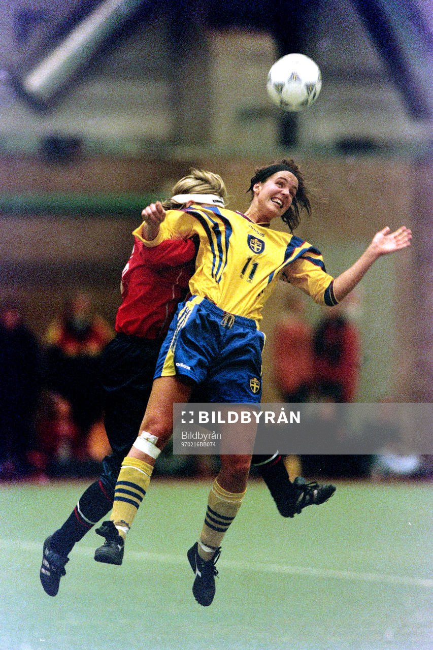 Fotboll, Damer, Sverige - Norge, 0-2: Anneli Wahlgren, Sverige.