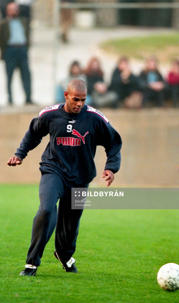 Pascal Simpson, AIK