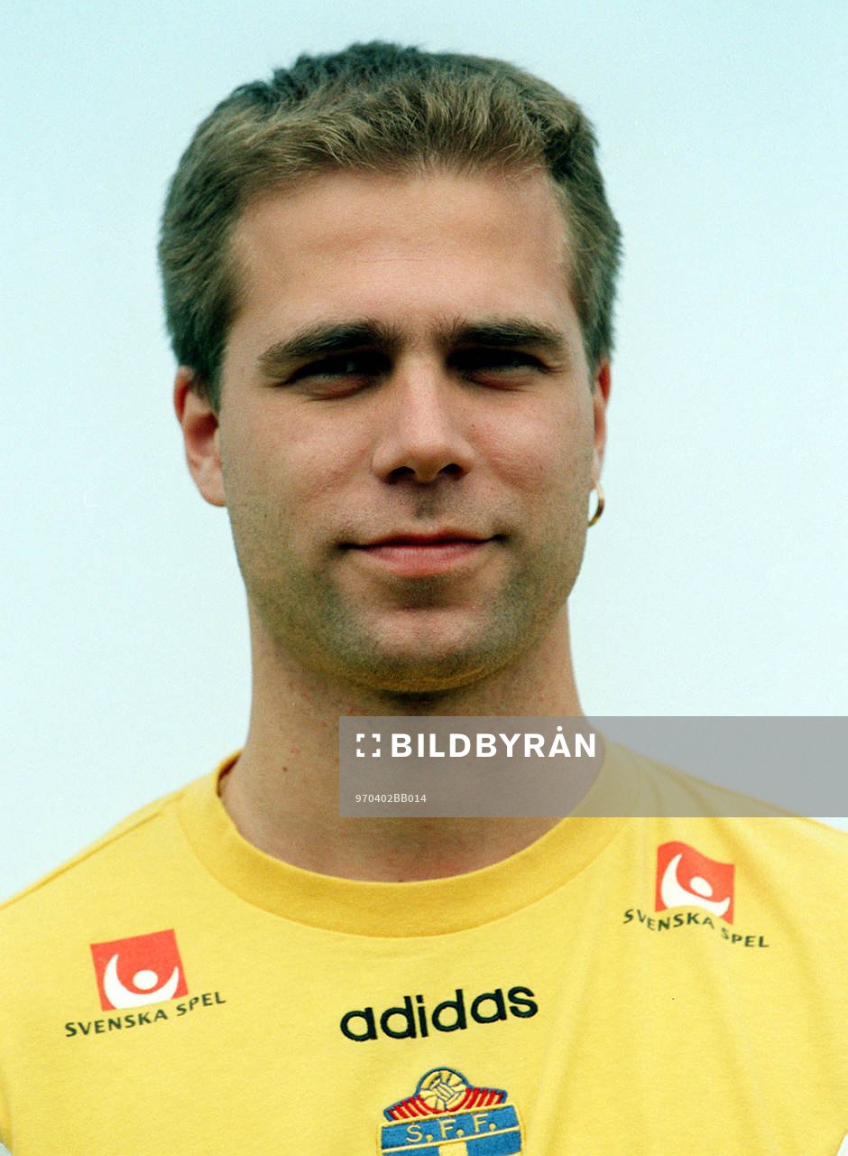 Fotboll -- Teddy Lucic, Sverige