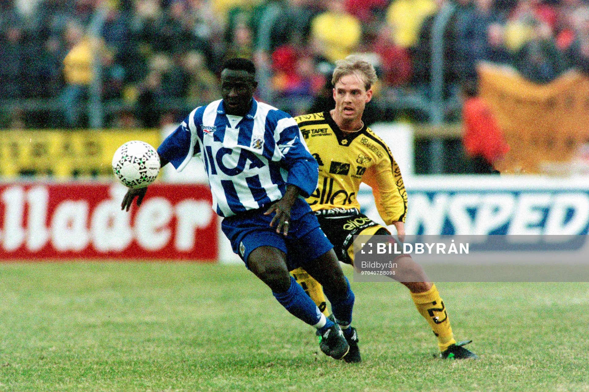Emmanuel Tetteh, Göteborg med elfsborgs Joachim Modigh i
