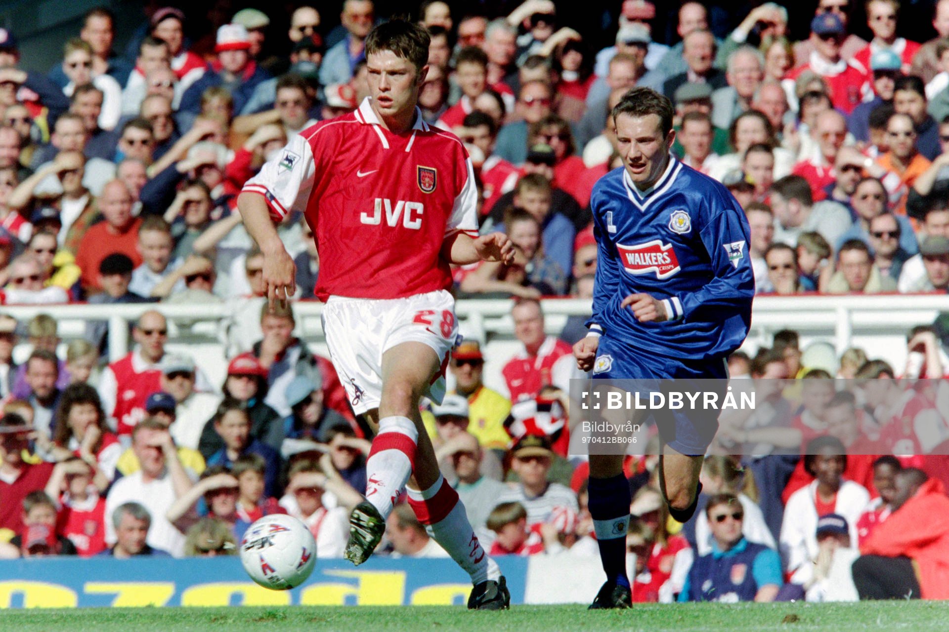 Fotboll, Premier Ship, Arsenal - Leicester, 2-0: Stephen Hughes, Arsenal.
