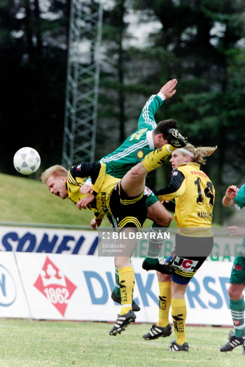 Percy Olsson och Simon Sjöfors, Hässleholm i kamp om