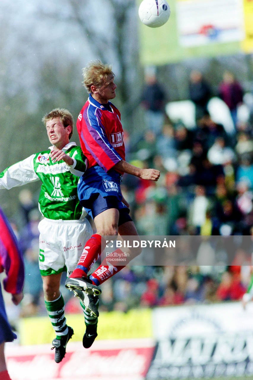 Mikael Olsson, Ljungskile i en nickduell med helsingborgs